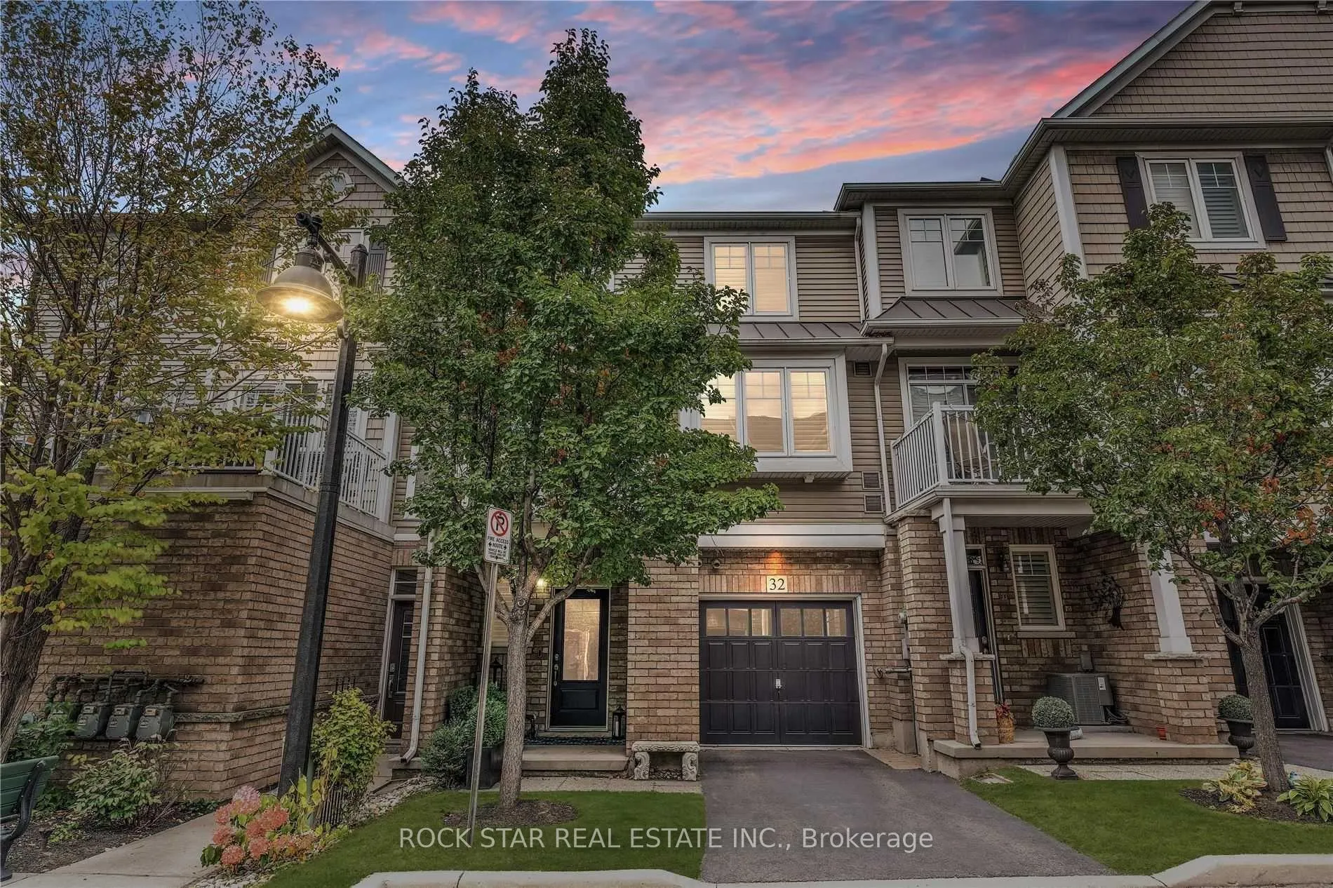 Photo 1 of Unit 32, 337 Beach Boulevard, Hamilton, Hamilton Beach — HOMEH