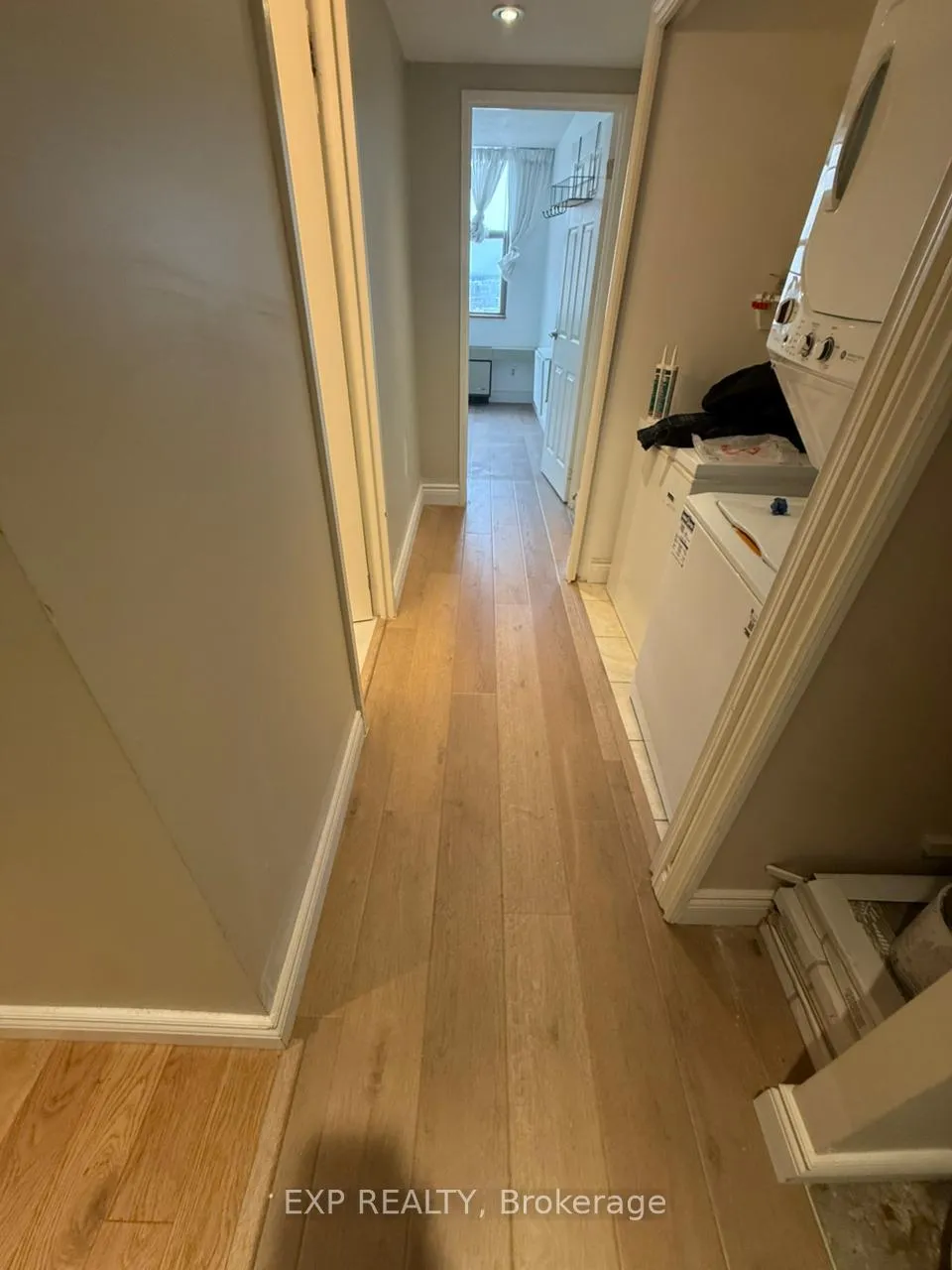 Photo 6 of Unit 1012, 2760 Carousel Crescent, Ottawa, Emerald Woods/Sawmill Creek — HOMEH