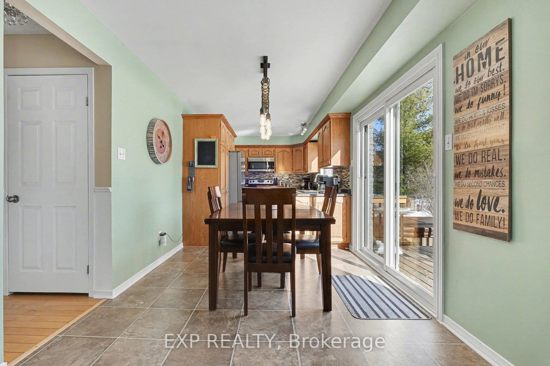 Photo 11 of 1284 Old Carriage Lane, North Dundas, North Dundas (Mountain) Twp — HOMEH