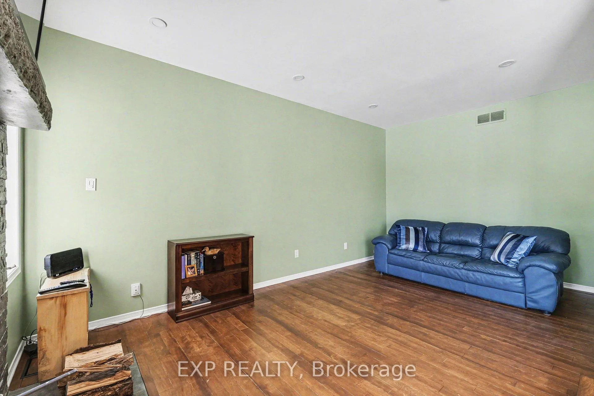 Photo 12 of 1284 Old Carriage Lane, North Dundas, North Dundas (Mountain) Twp — HOMEH