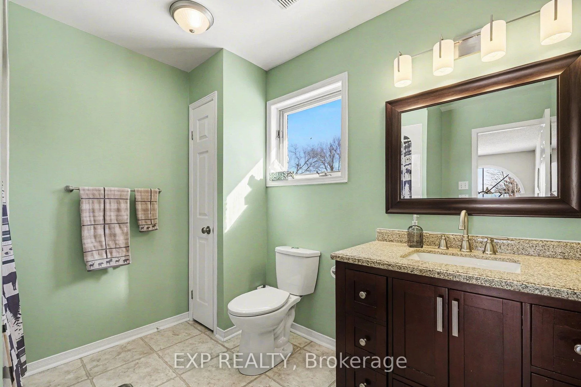 Photo 23 of 1284 Old Carriage Lane, North Dundas, North Dundas (Mountain) Twp — HOMEH