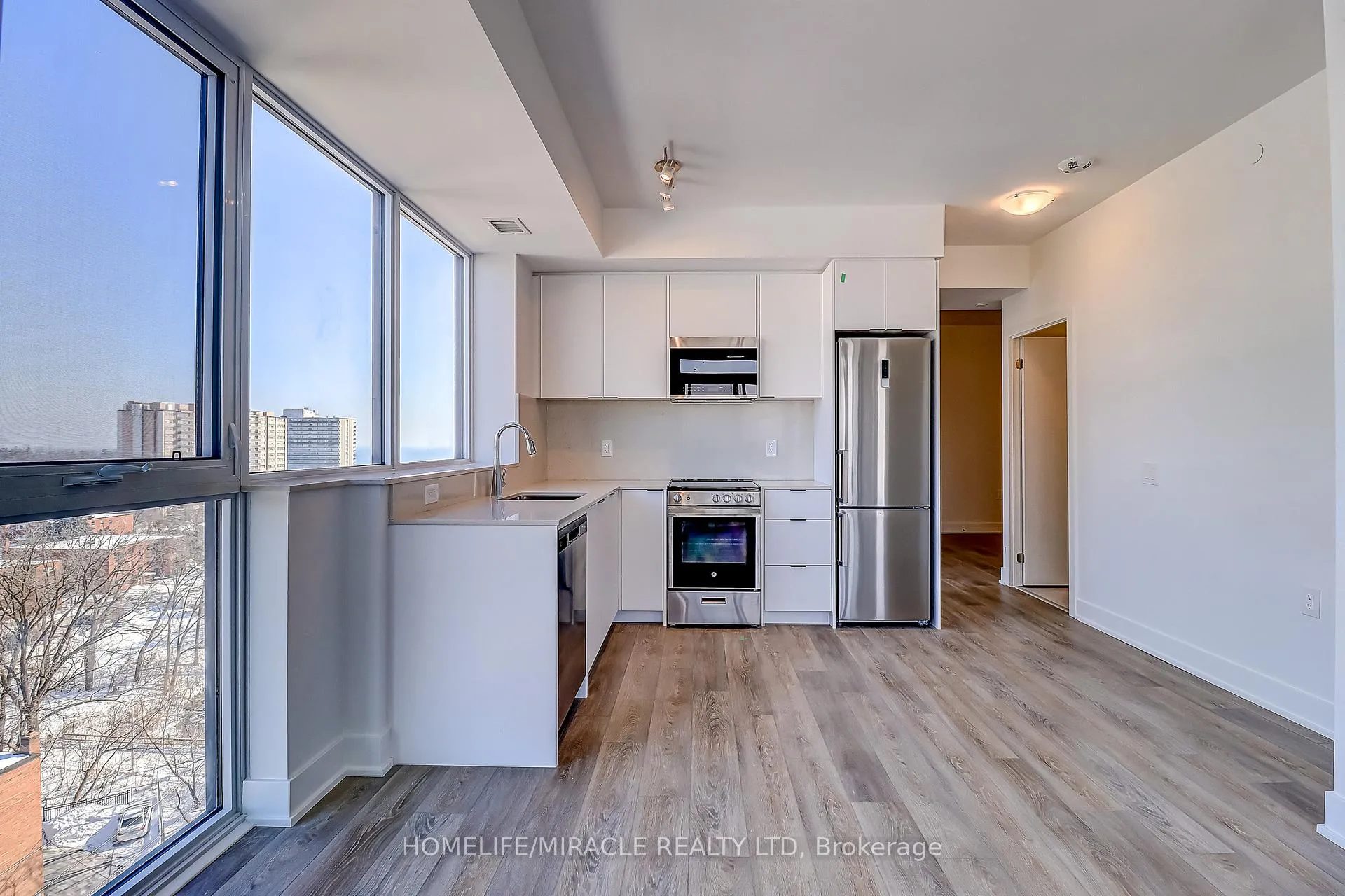 Photo 6 of 2088 James Street, Burlington, Brant — HOMEH