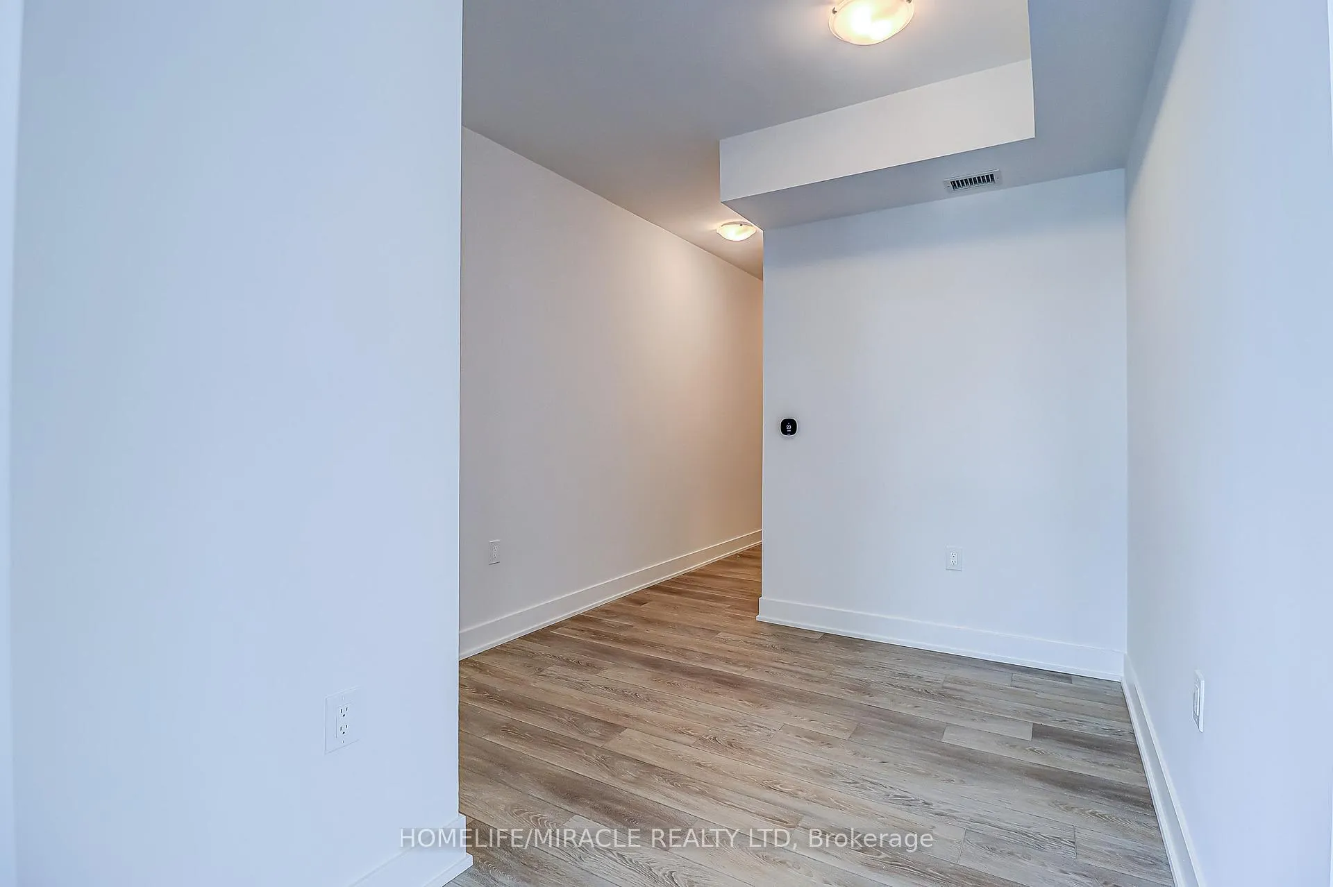 Photo 16 of 2088 James Street, Burlington, Brant — HOMEH