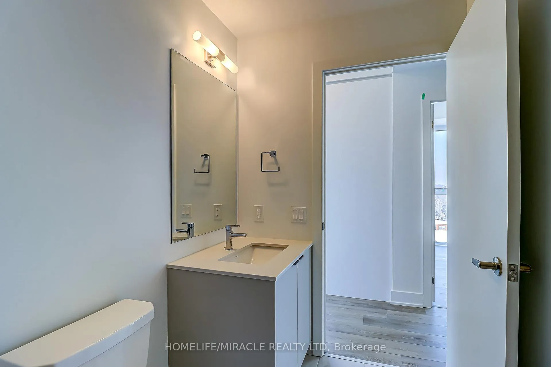 Photo 21 of 2088 James Street, Burlington, Brant — HOMEH