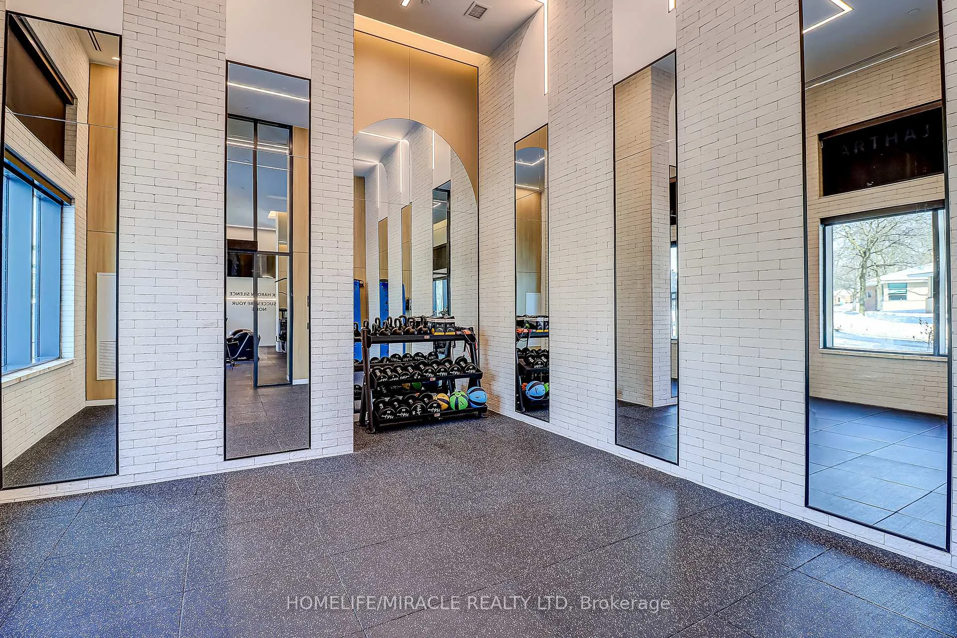 Photo 31 of 2088 James Street, Burlington, Brant — HOMEH