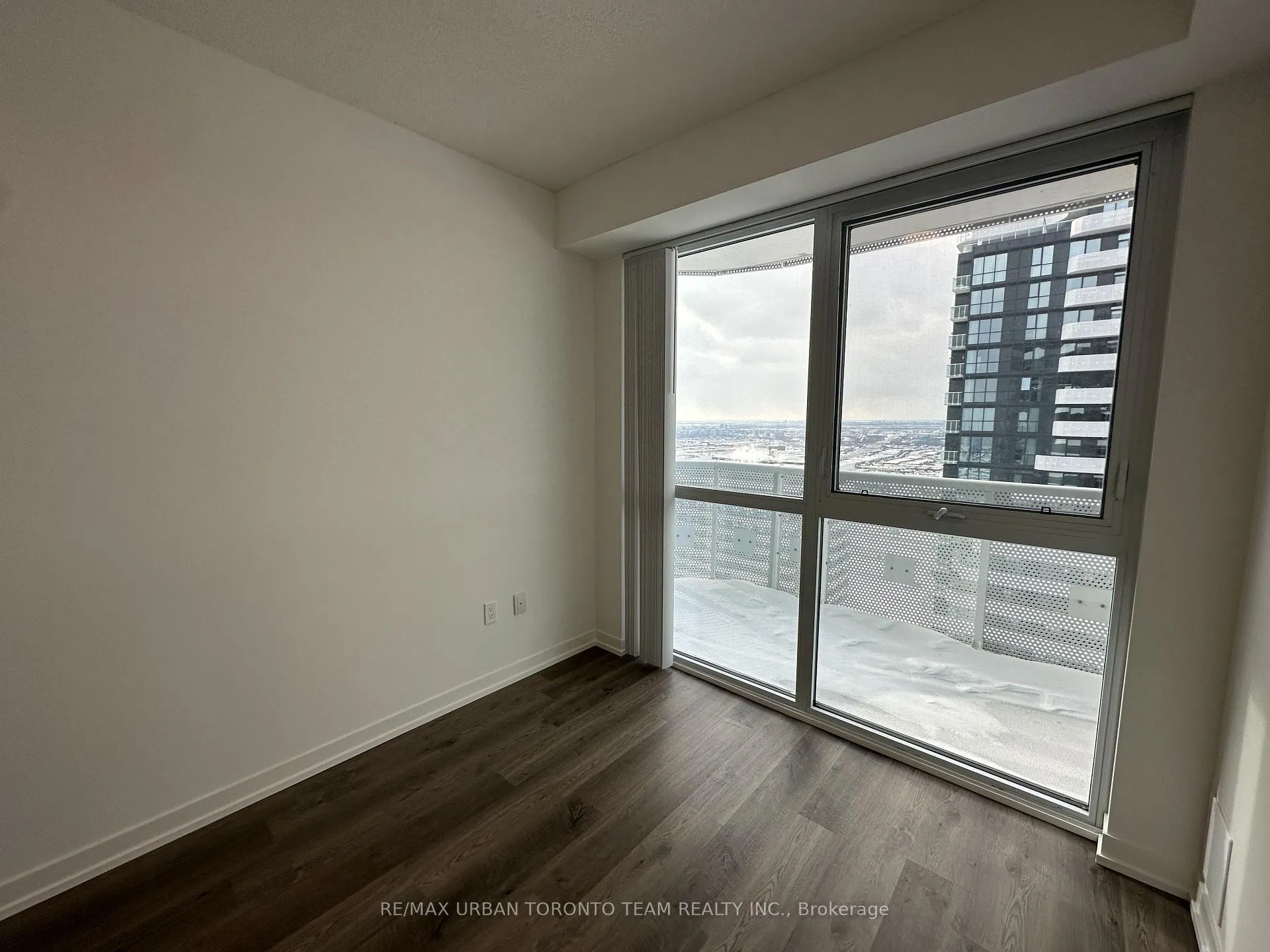 Photo 10 of Unit 5915, 8 Interchange Way, Vaughan, Vaughan Corporate Centre — HOMEH