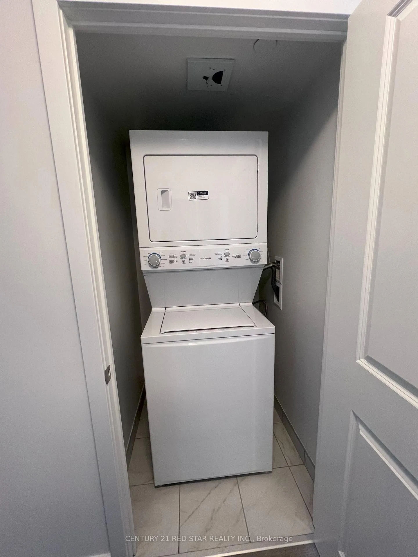 Photo 20 of Unit 2004, 1010 Sandy Beach Road, Pickering, Bay Ridges — HOMEH