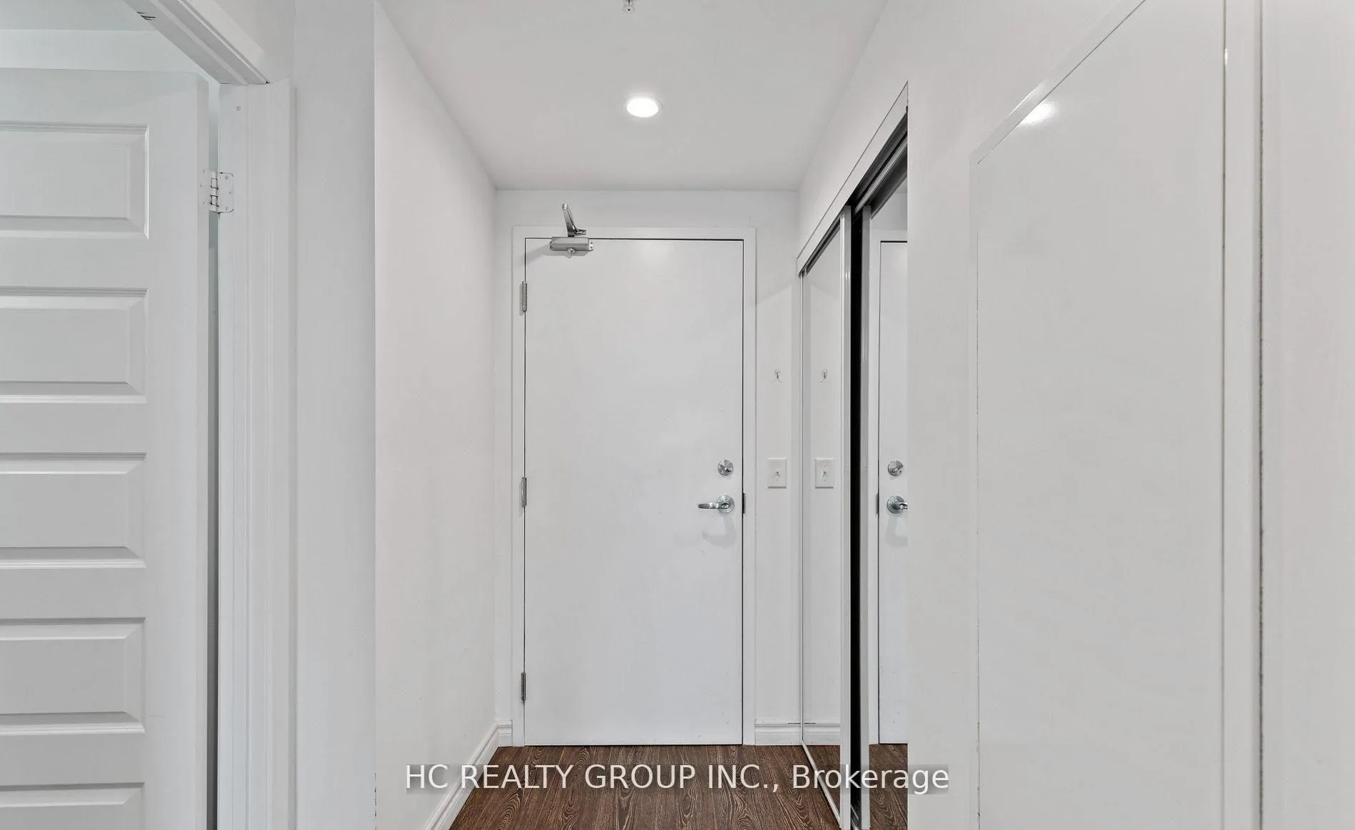 Photo 4 of Unit 1602, 158 King Street N, Kitchener — HOMEH
