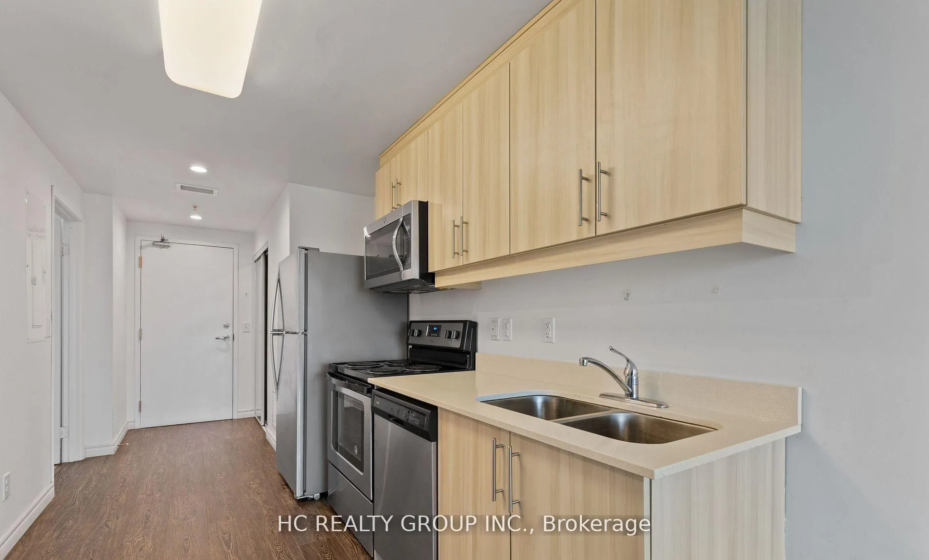 Photo 6 of Unit 1602, 158 King Street N, Kitchener — HOMEH