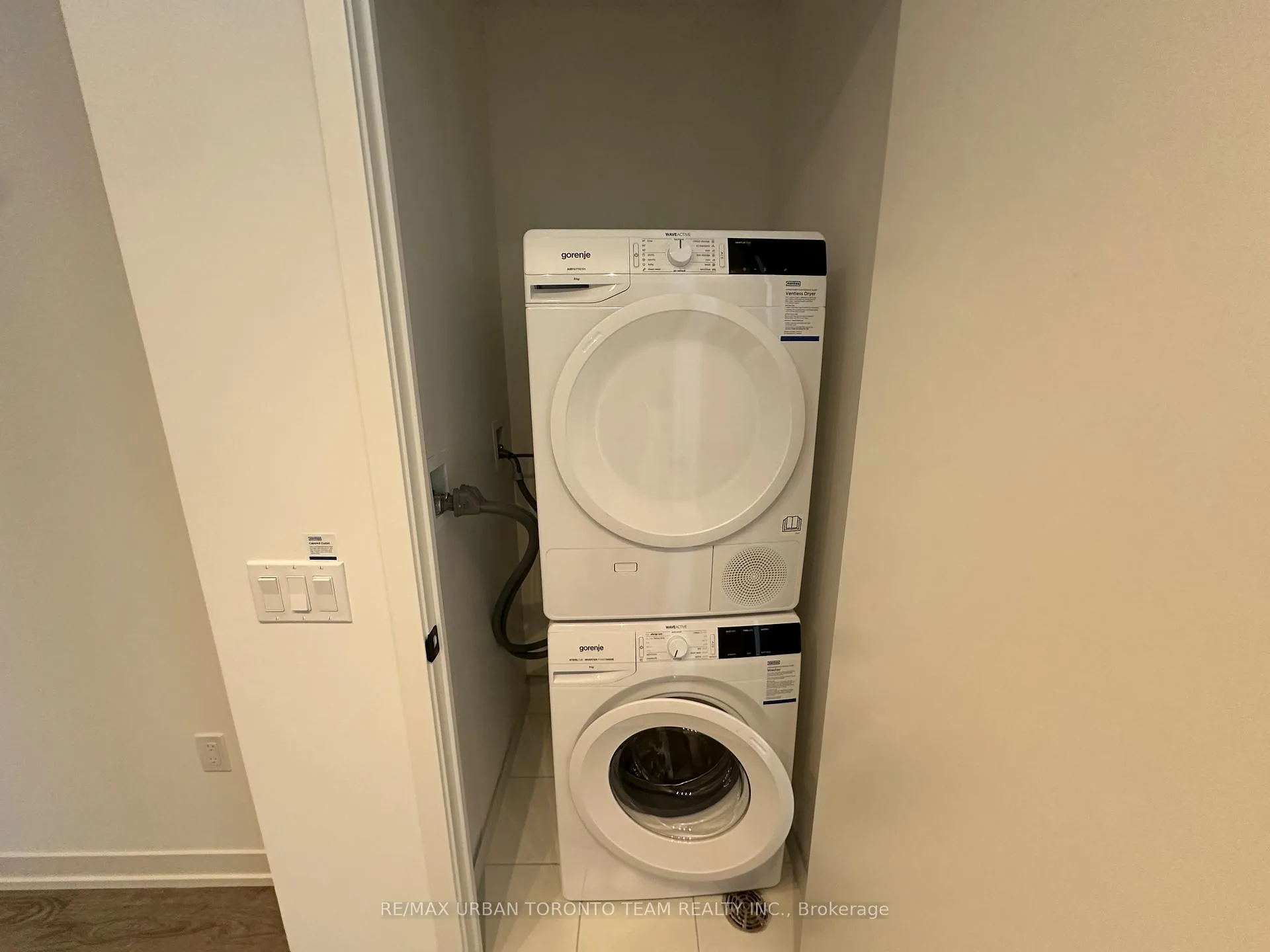 Photo 15 of Unit 5515, 8 Interchange Way, Vaughan, Vaughan Corporate Centre — HOMEH