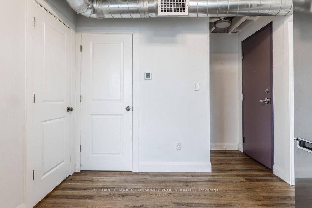 Photo 4 of Unit 302, 433 Barton Street E, Hamilton, Landsdale — HOMEH