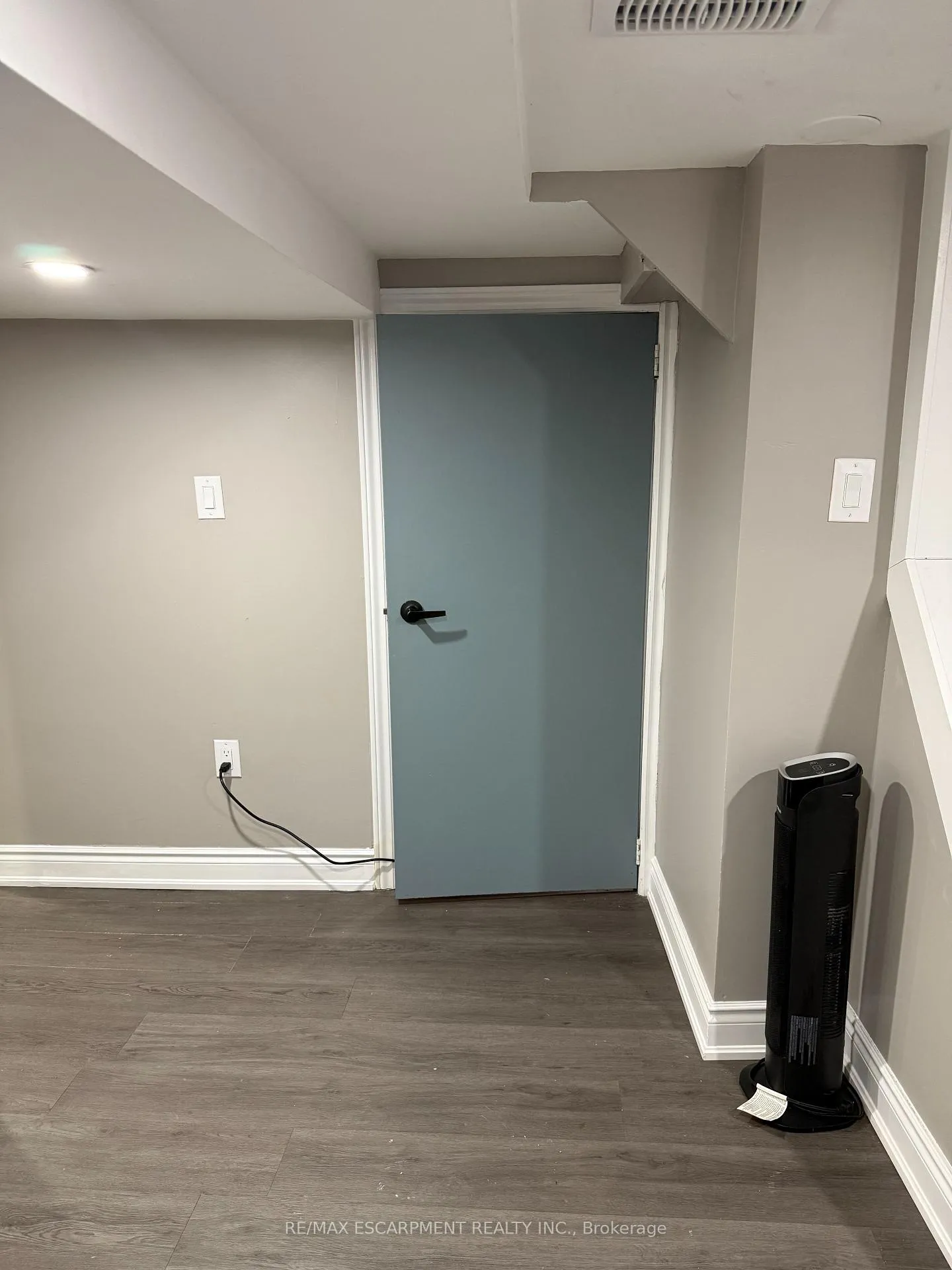 Photo 13 of Unit Lower, 22 Graham Avenue N, Hamilton, Delta — HOMEH
