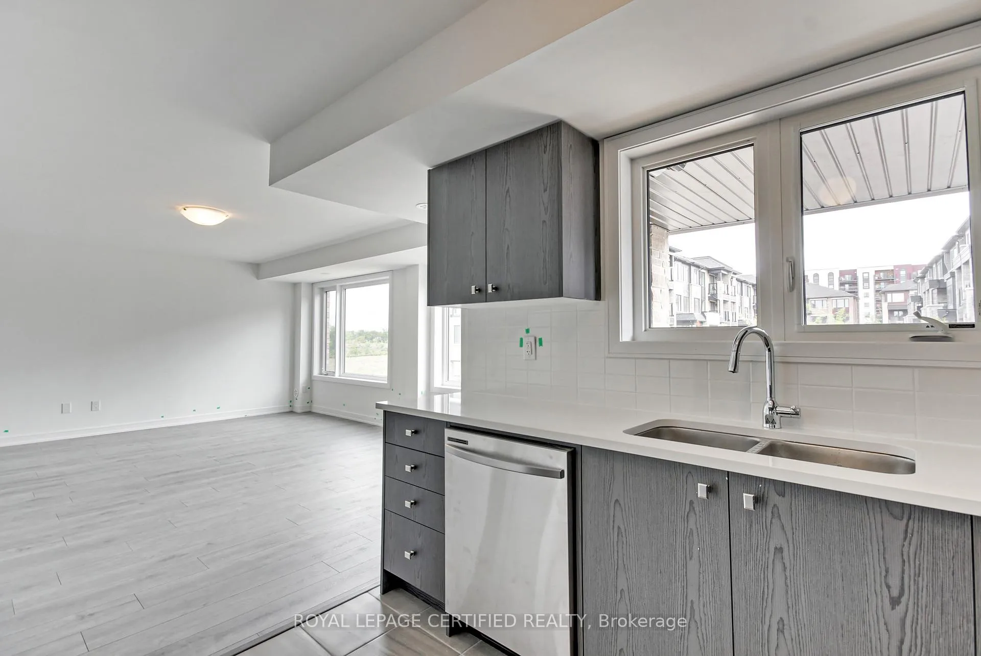 Photo 20 of 31 Appletree Lane, Barrie, Innis-Shore — HOMEH