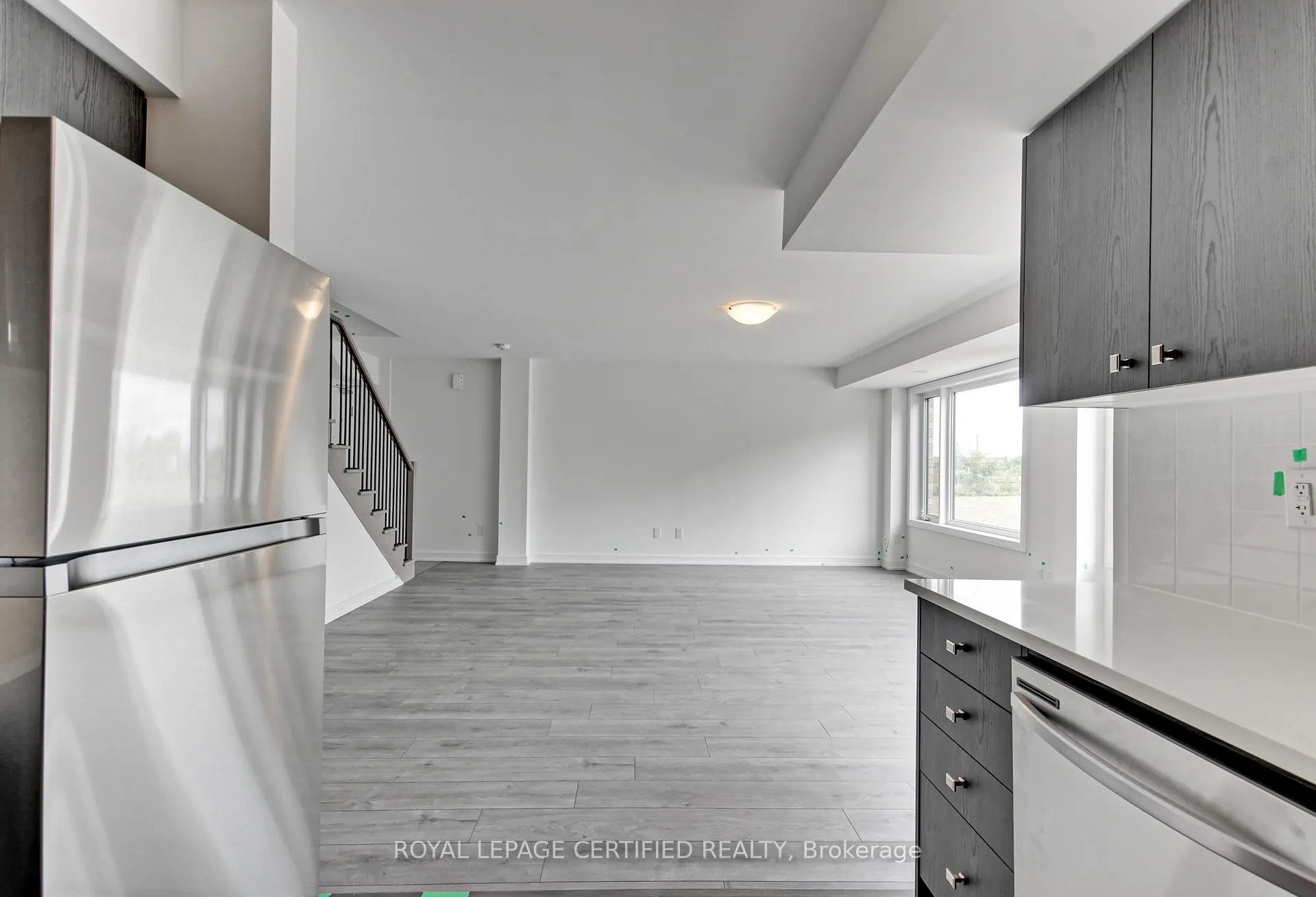 Photo 22 of 31 Appletree Lane, Barrie, Innis-Shore — HOMEH