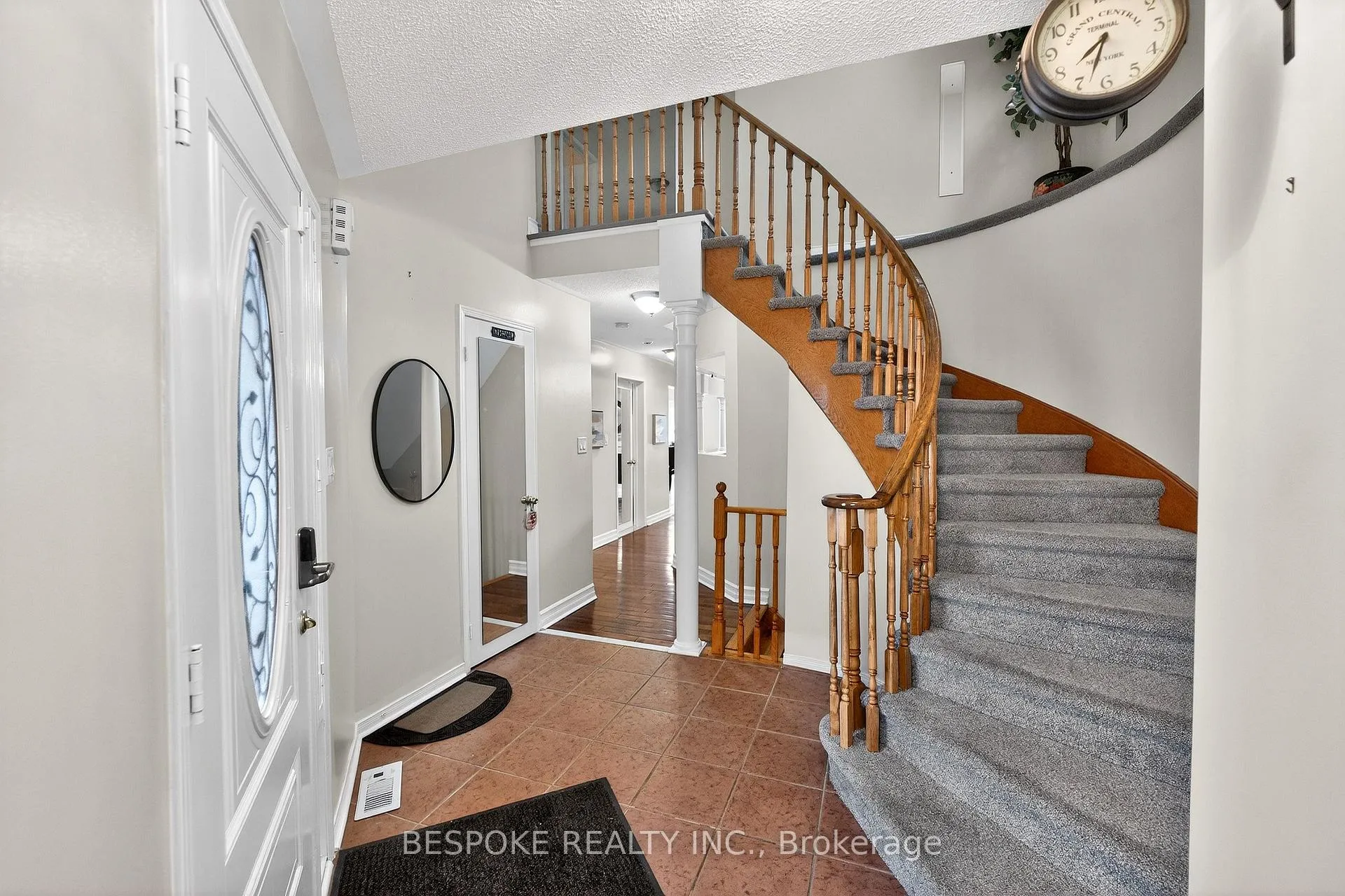 Photo 5 of 1206 Wadebridge Crescent, Oshawa, Eastdale — HOMEH