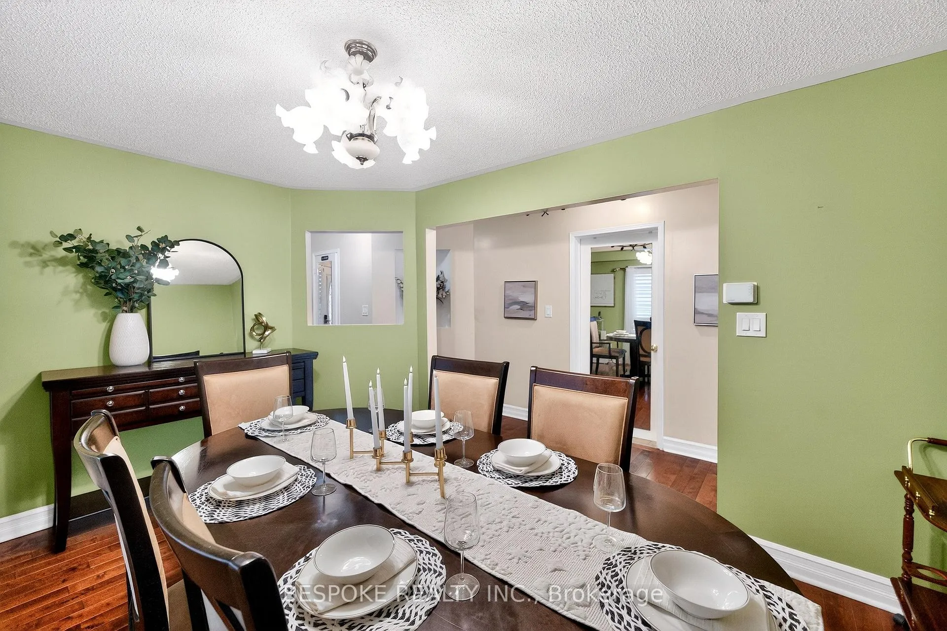 Photo 8 of 1206 Wadebridge Crescent, Oshawa, Eastdale — HOMEH