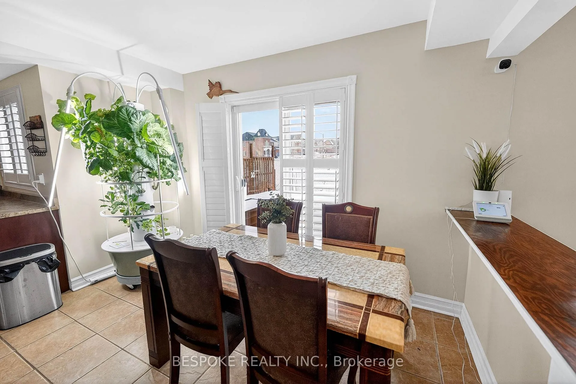Photo 16 of 1206 Wadebridge Crescent, Oshawa, Eastdale — HOMEH