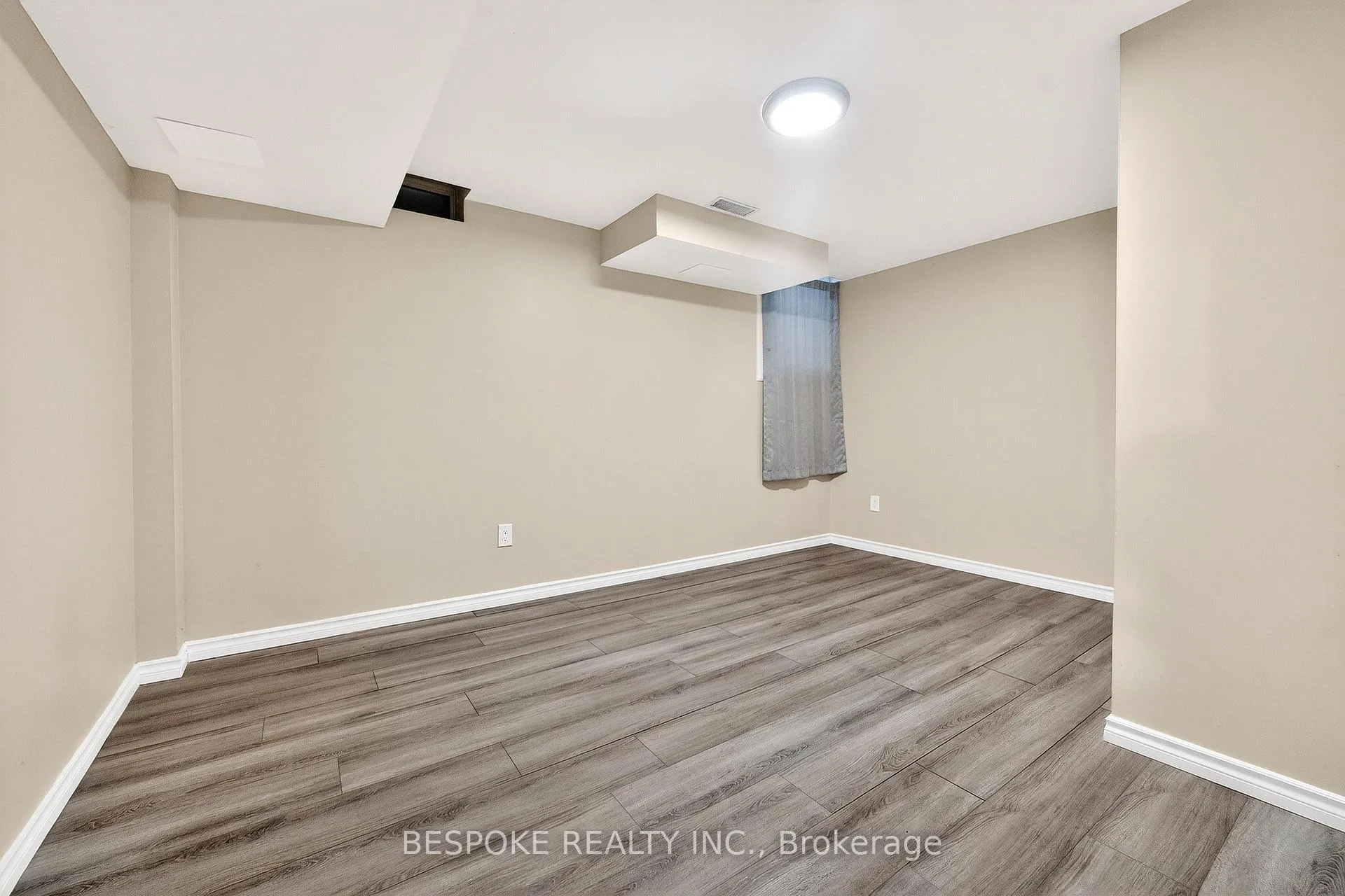 Photo 43 of 1206 Wadebridge Crescent, Oshawa, Eastdale — HOMEH