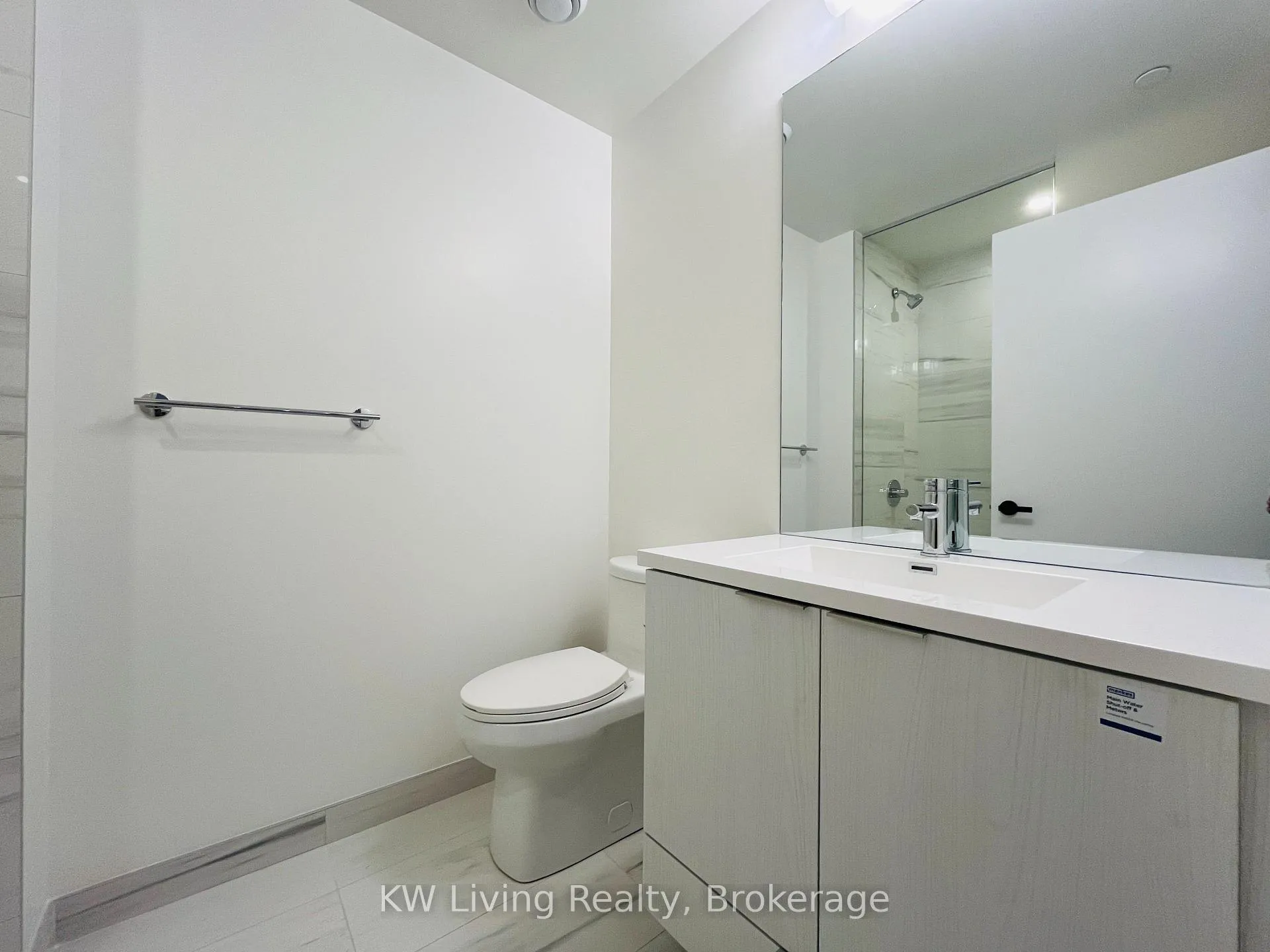 Photo 8 of Unit 5903, 8 Interchange Way, Vaughan, Vaughan Corporate Centre — HOMEH