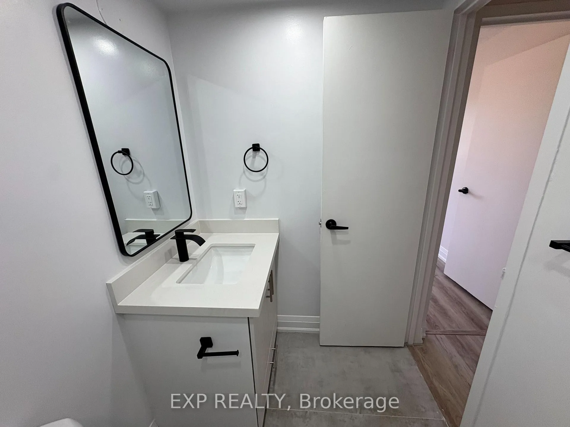 Photo 3 of Unit 506, 4422 Huron Street, Niagara Falls, Downtown — HOMEH