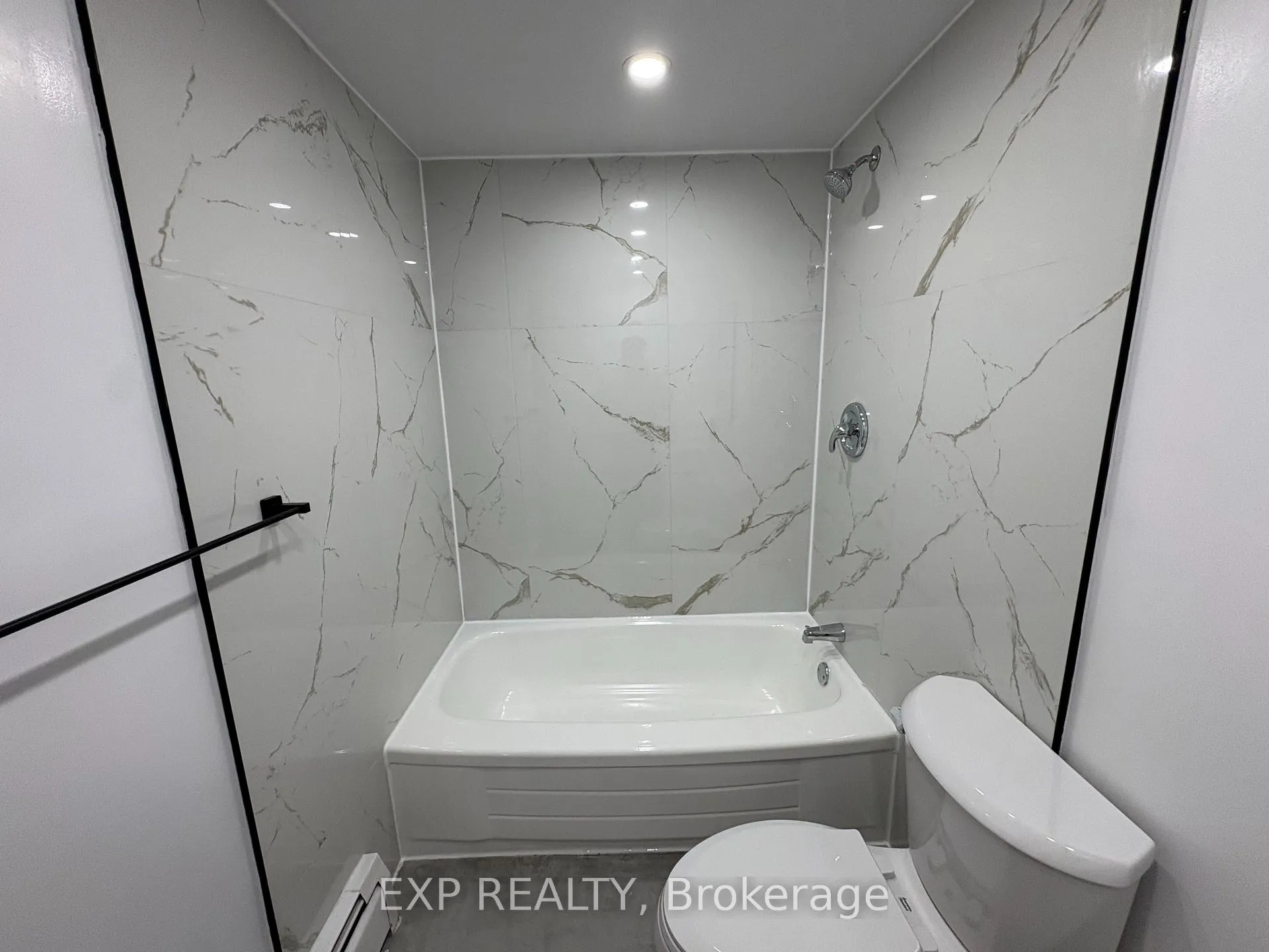 Photo 4 of Unit 506, 4422 Huron Street, Niagara Falls, Downtown — HOMEH