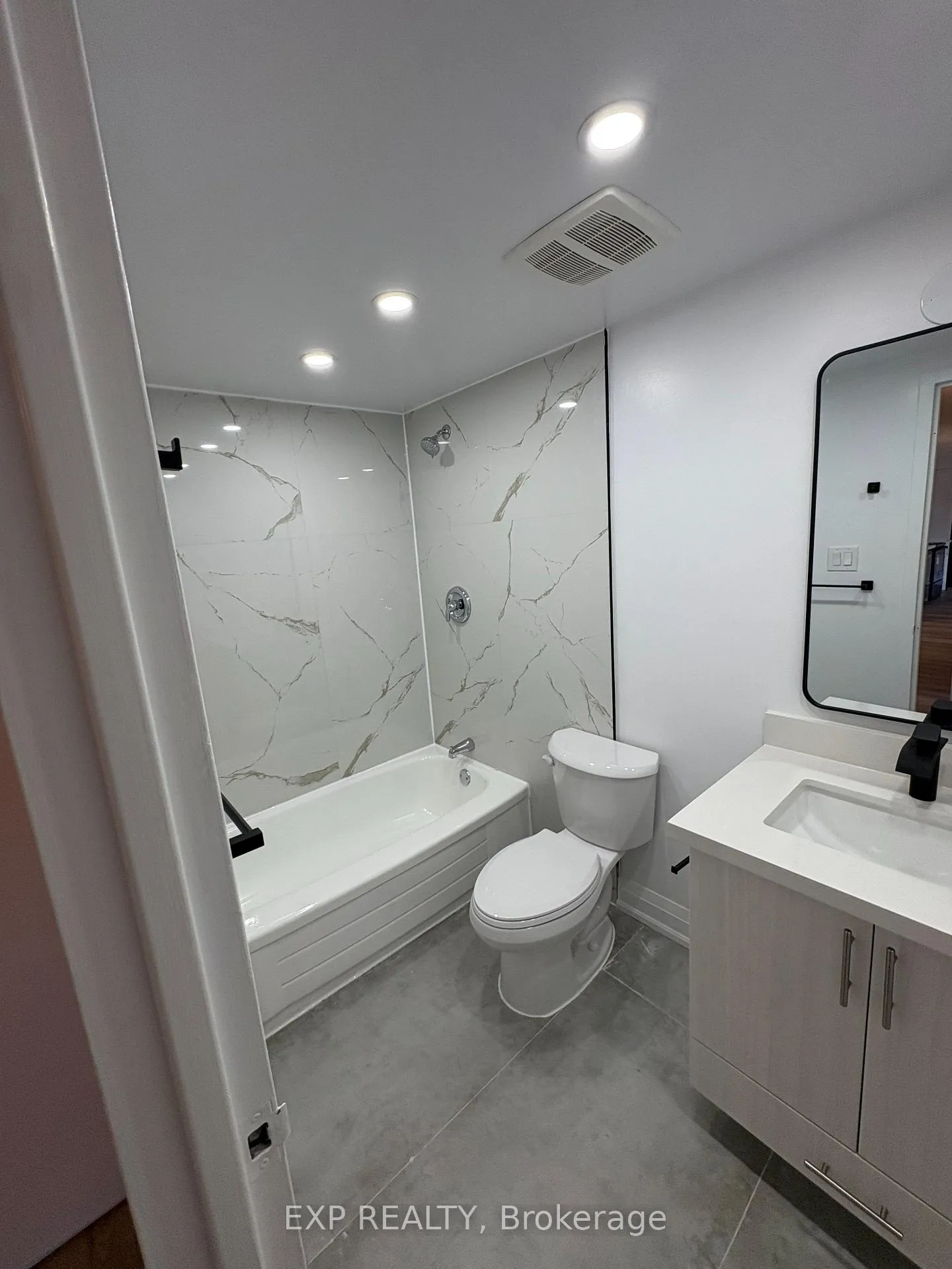 Photo 5 of Unit 506, 4422 Huron Street, Niagara Falls, Downtown — HOMEH