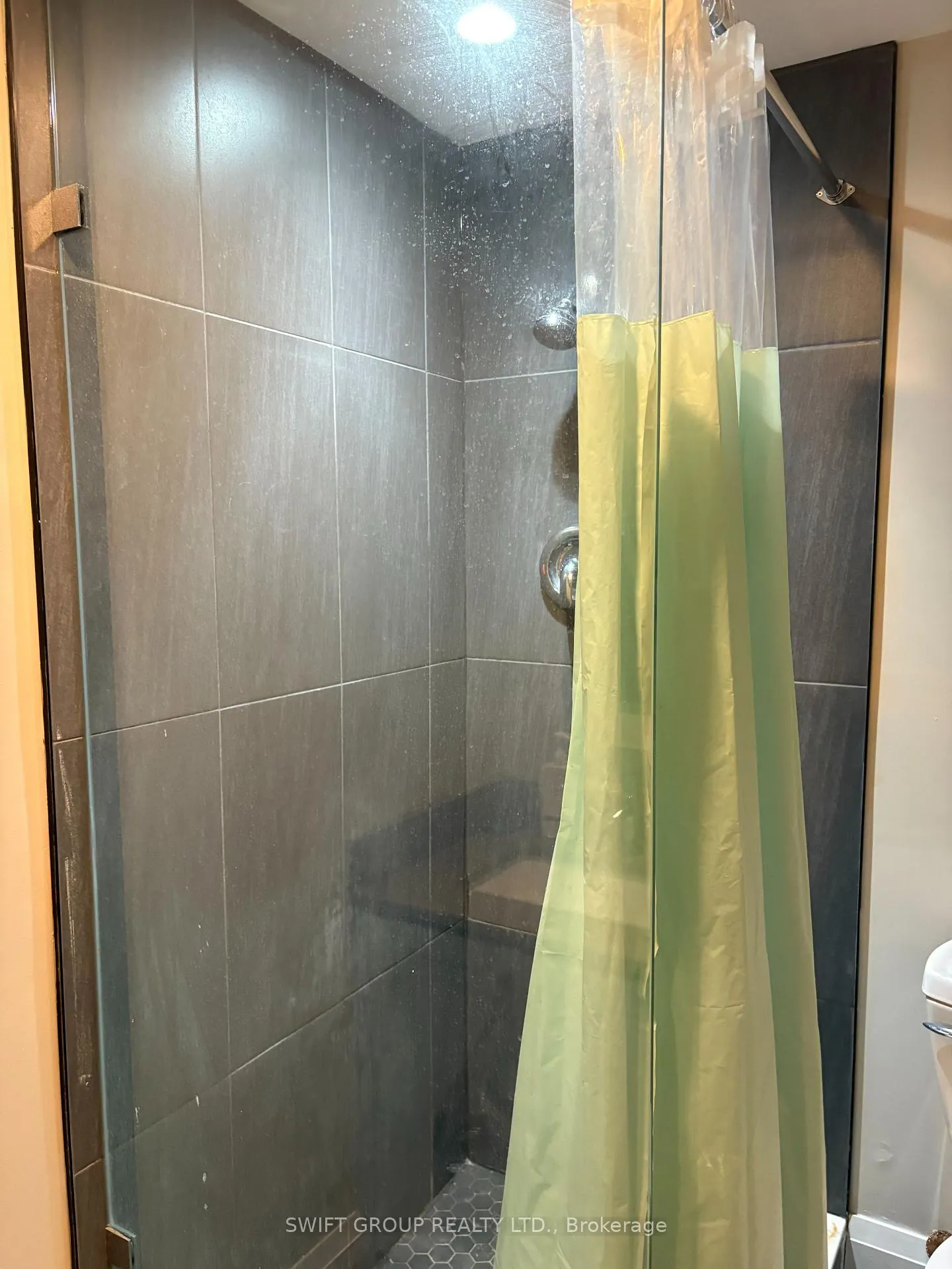 Photo 11 of Unit B, 31 Irwin Drive, Whitby, Downtown Whitby — HOMEH
