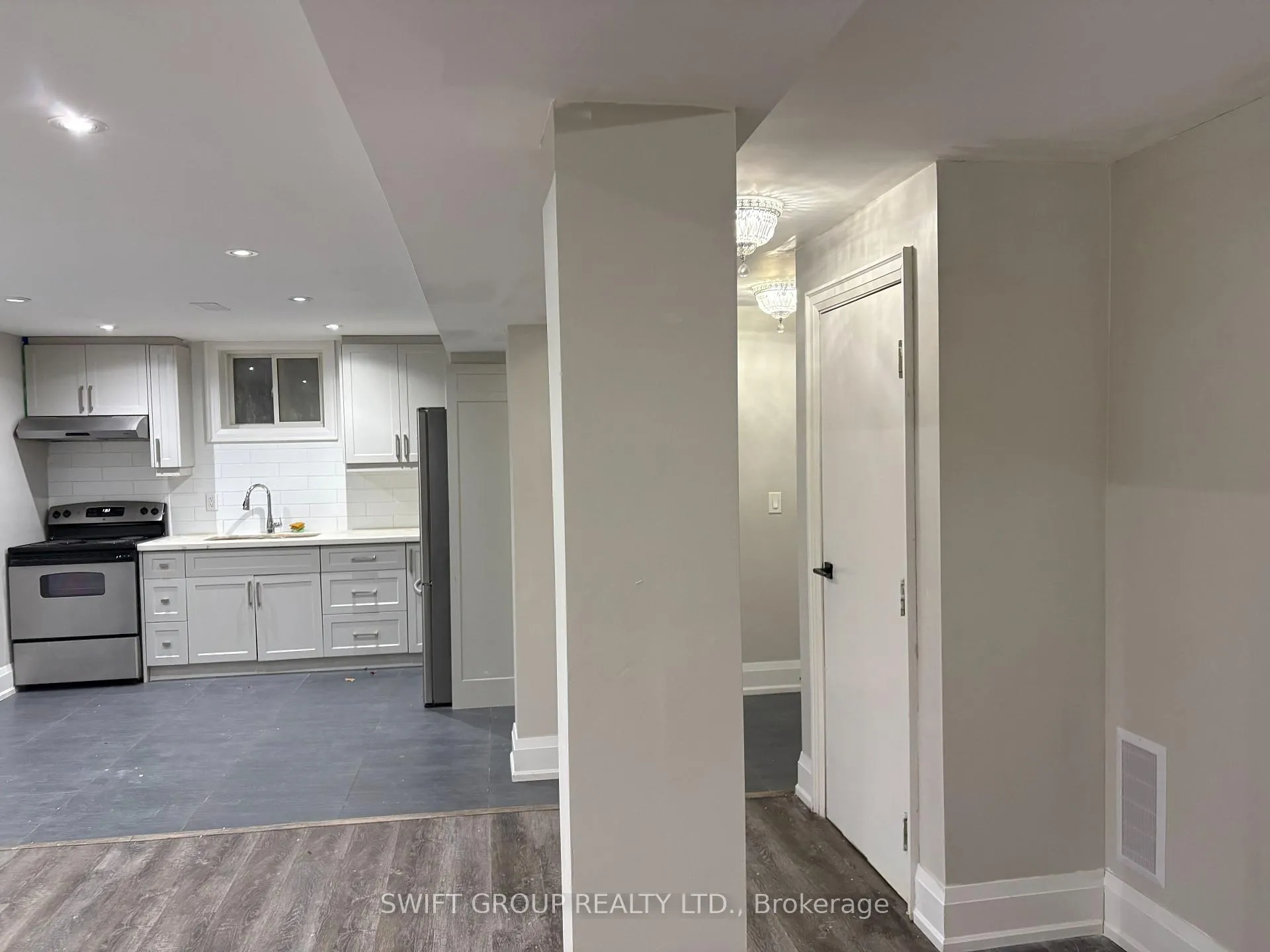 Photo 13 of Unit B, 31 Irwin Drive, Whitby, Downtown Whitby — HOMEH