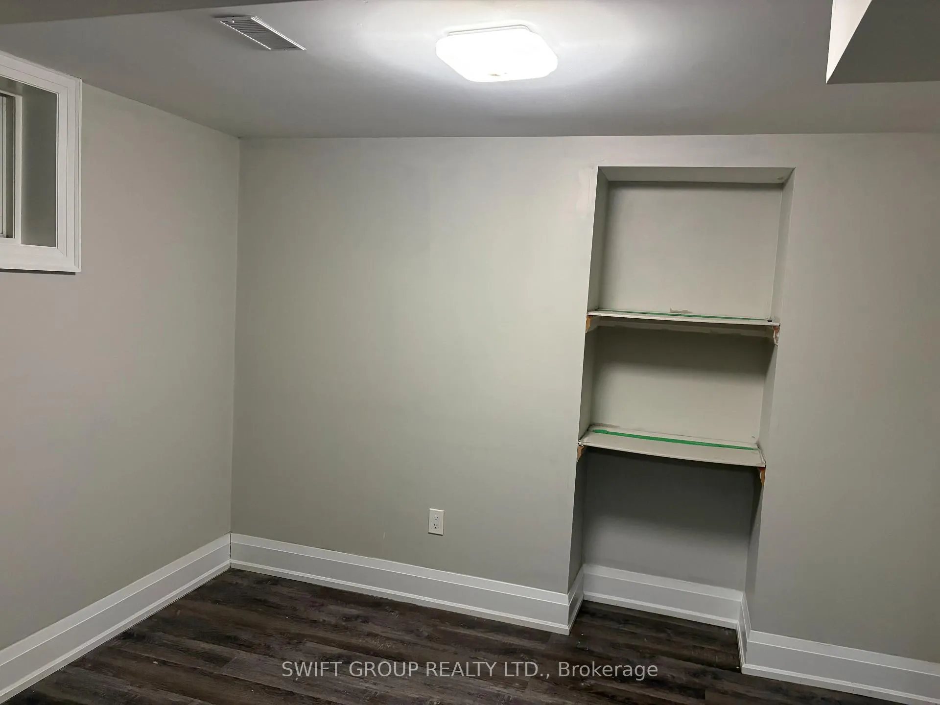 Photo 15 of Unit B, 31 Irwin Drive, Whitby, Downtown Whitby — HOMEH