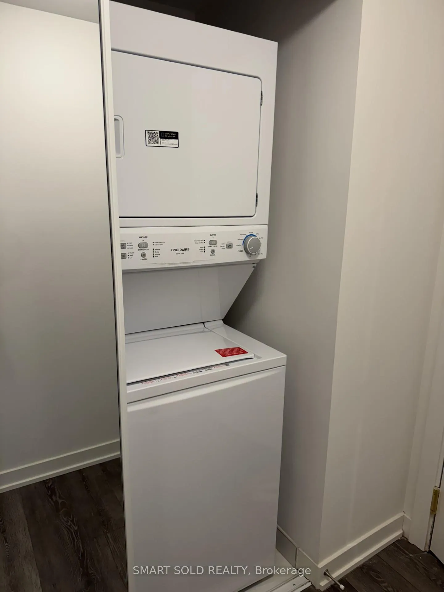 Photo 4 of Unit 504, 2 Manderley Drive N, Scarborough, Birchcliffe-Cliffside — HOMEH