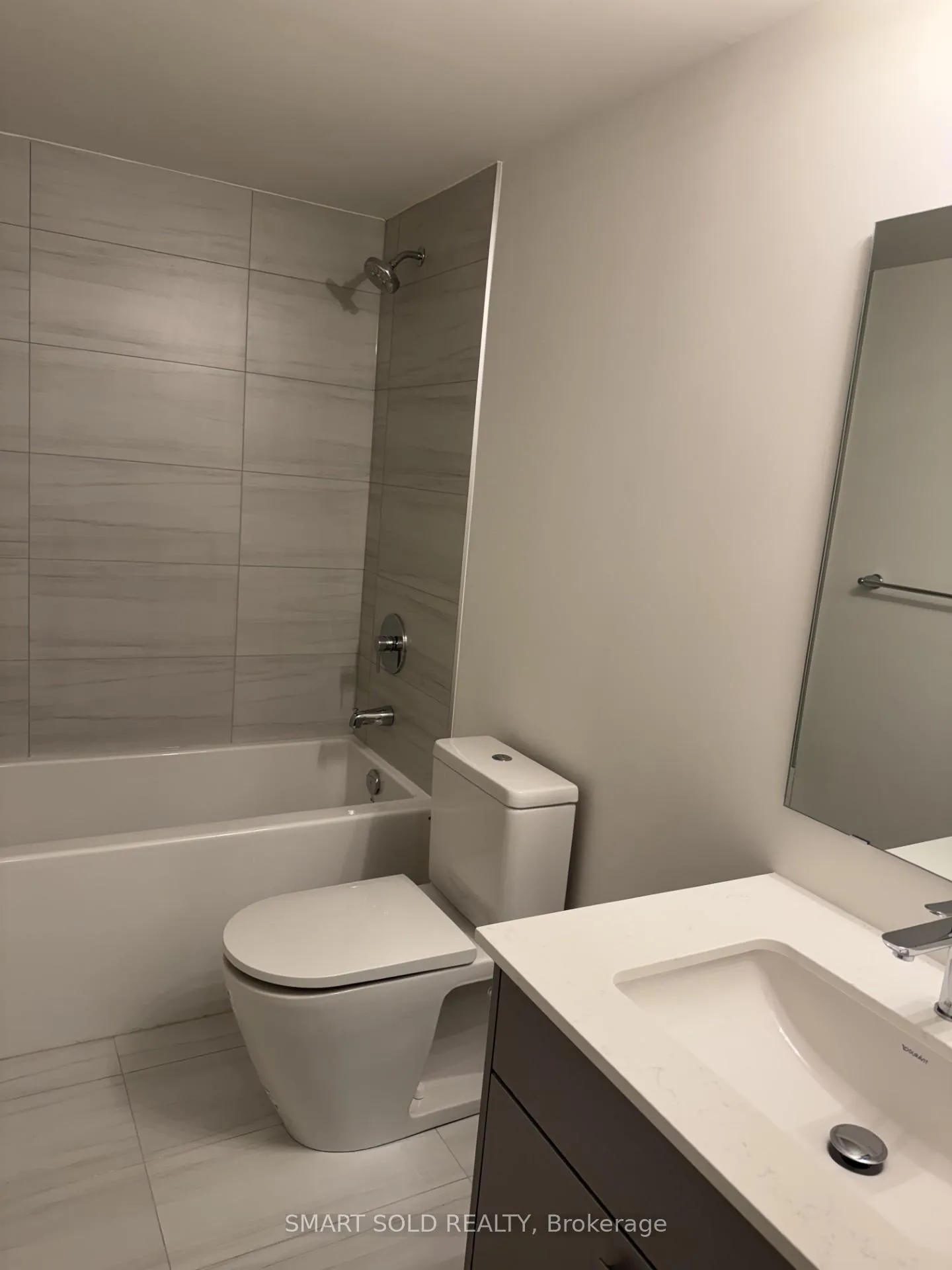 Photo 7 of Unit 504, 2 Manderley Drive N, Scarborough, Birchcliffe-Cliffside — HOMEH