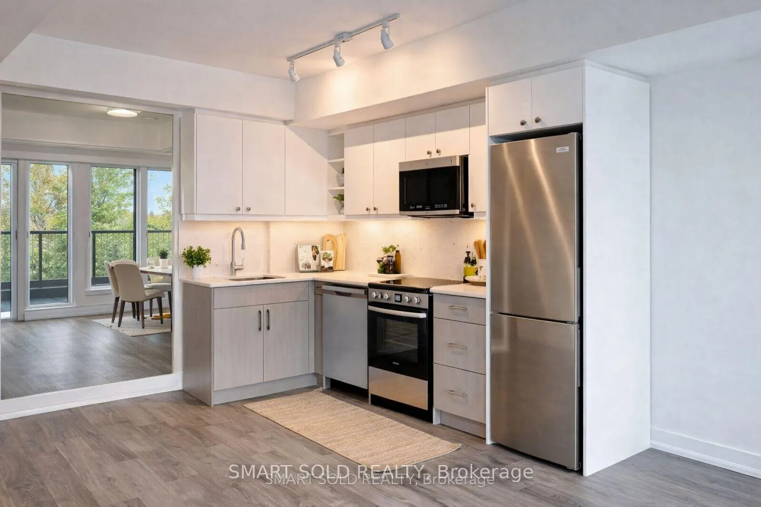 Photo 8 of Unit 504, 2 Manderley Drive N, Scarborough, Birchcliffe-Cliffside — HOMEH