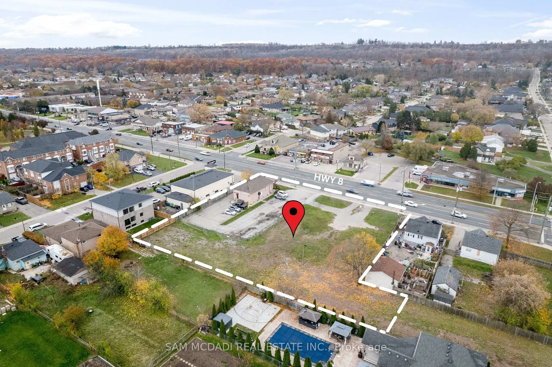 Photo 7 of 423 Highway 8, Hamilton, Stoney Creek — HOMEH