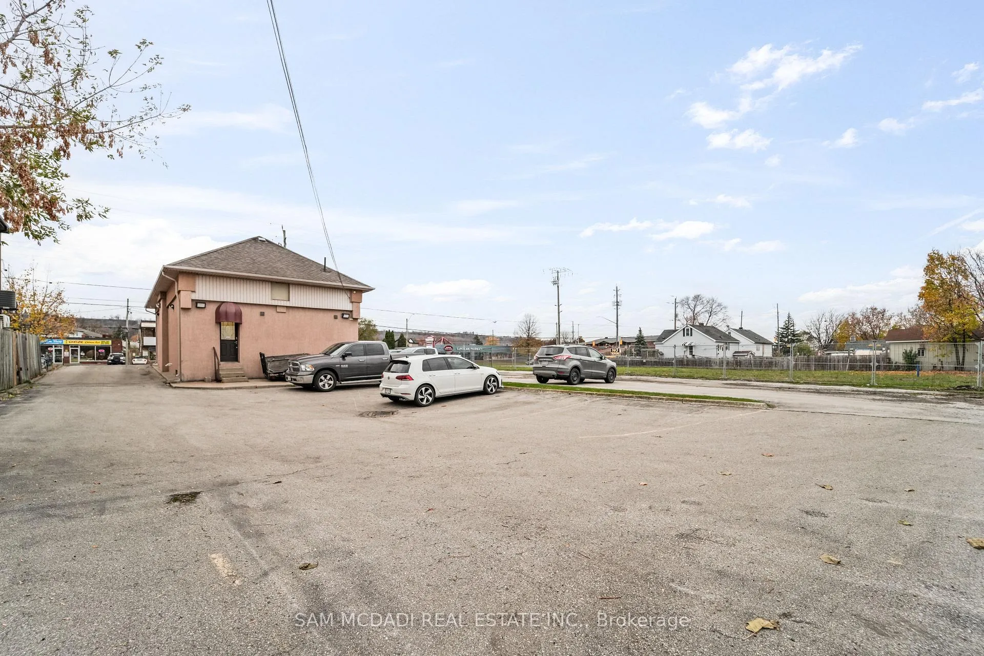 Photo 25 of 423 Highway 8, Hamilton, Stoney Creek — HOMEH