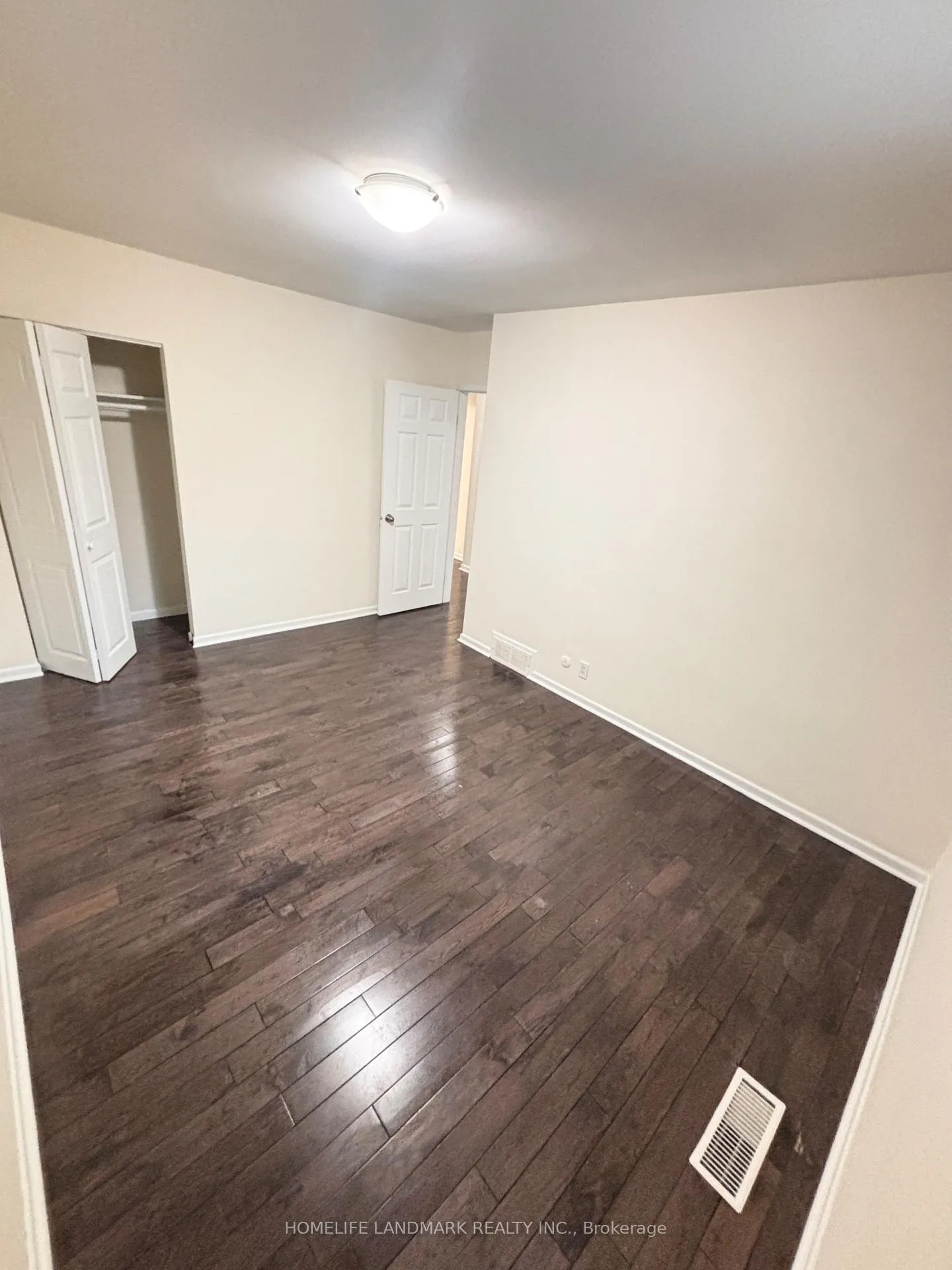Photo 21 of 27 Arrowflight Drive, Markham, Bullock — HOMEH