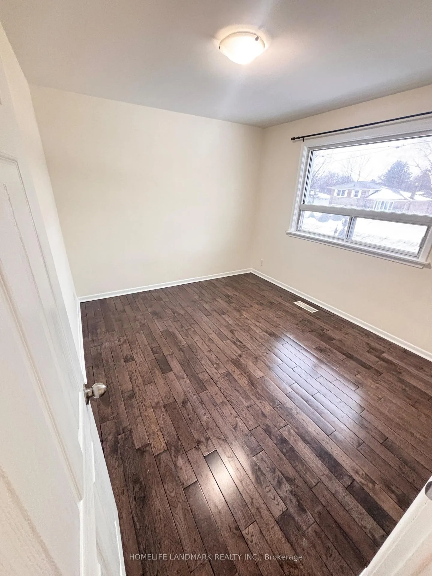 Photo 22 of 27 Arrowflight Drive, Markham, Bullock — HOMEH