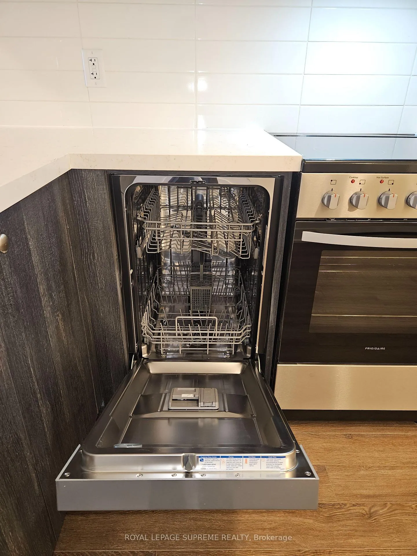 Photo 8 of Unit 420, 51 Clarington Boulevard, Clarington, Bowmanville — HOMEH