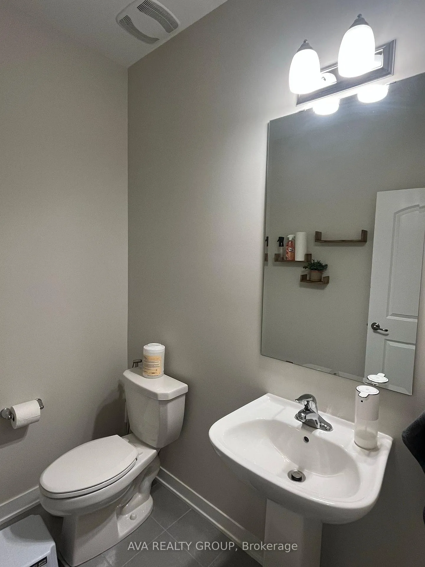 Photo 3 of 517 Brigatine Avenue, Ottawa, Stittsville (North) — HOMEH