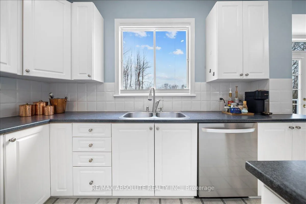 Photo 17 of 72 Kenins Crescent, Ottawa, Kanata - Kanata Lakes/Heritage Hills — HOMEH