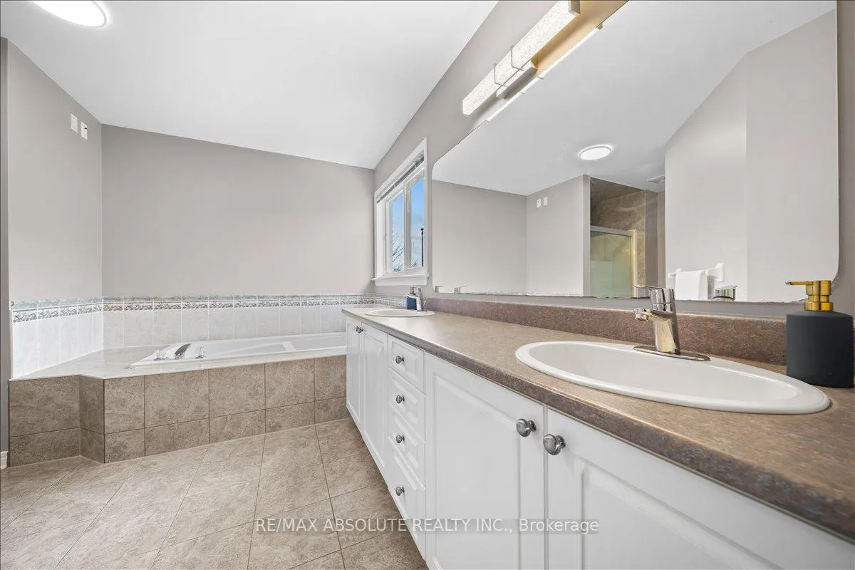 Photo 26 of 72 Kenins Crescent, Ottawa, Kanata - Kanata Lakes/Heritage Hills — HOMEH