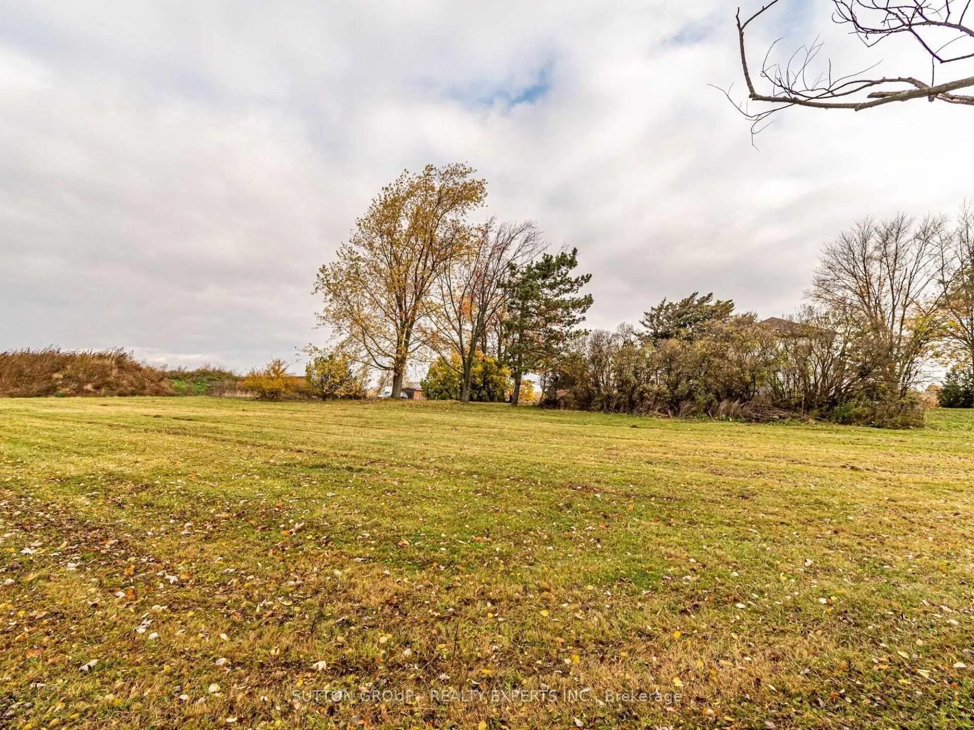 Photo 24 of 2637 Lower Base Line W, Milton, Rural Trafalgar — HOMEH