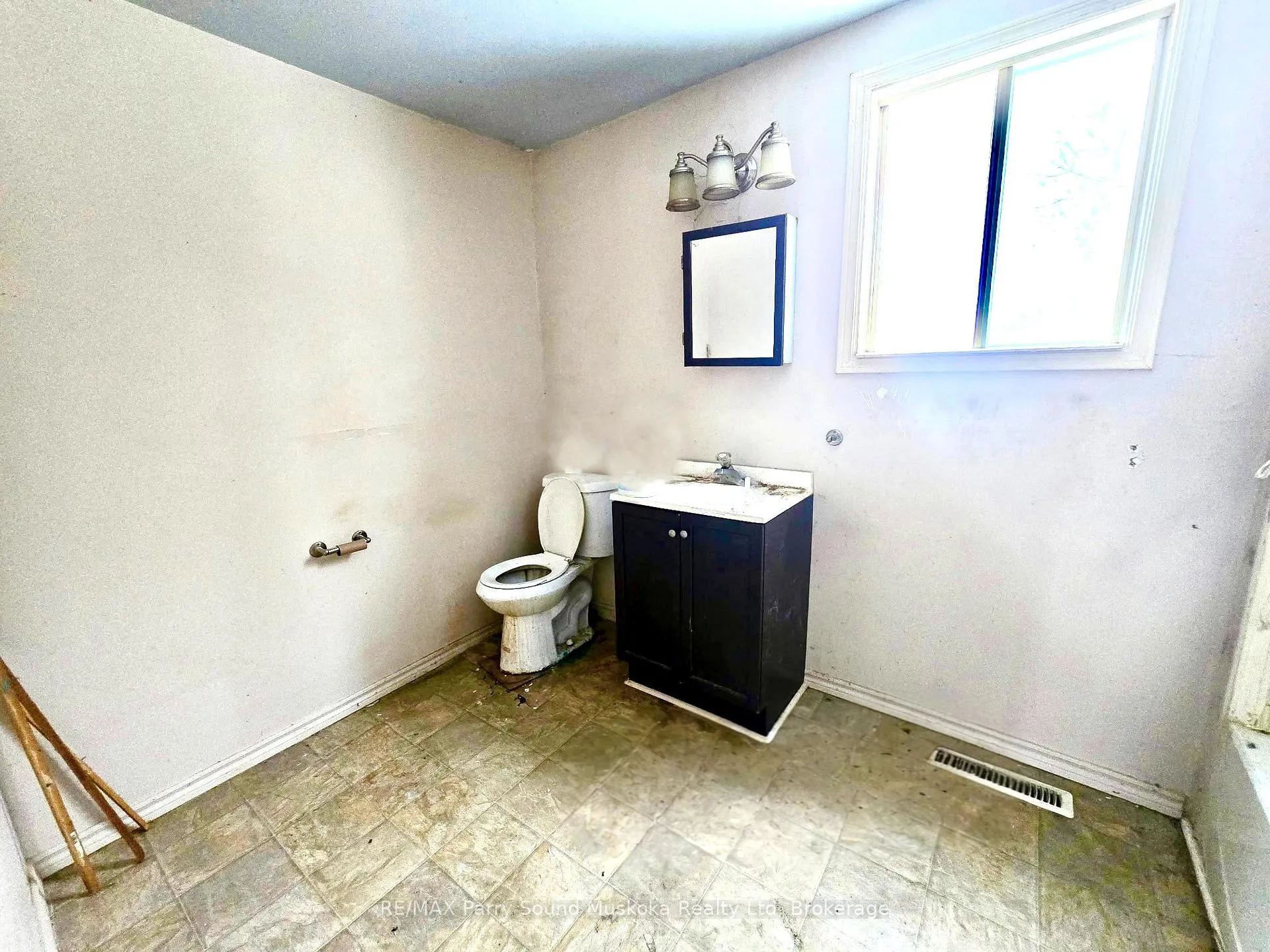 Photo 11 of 5 Bellview Crescent, Whitestone, Hagerman — HOMEH