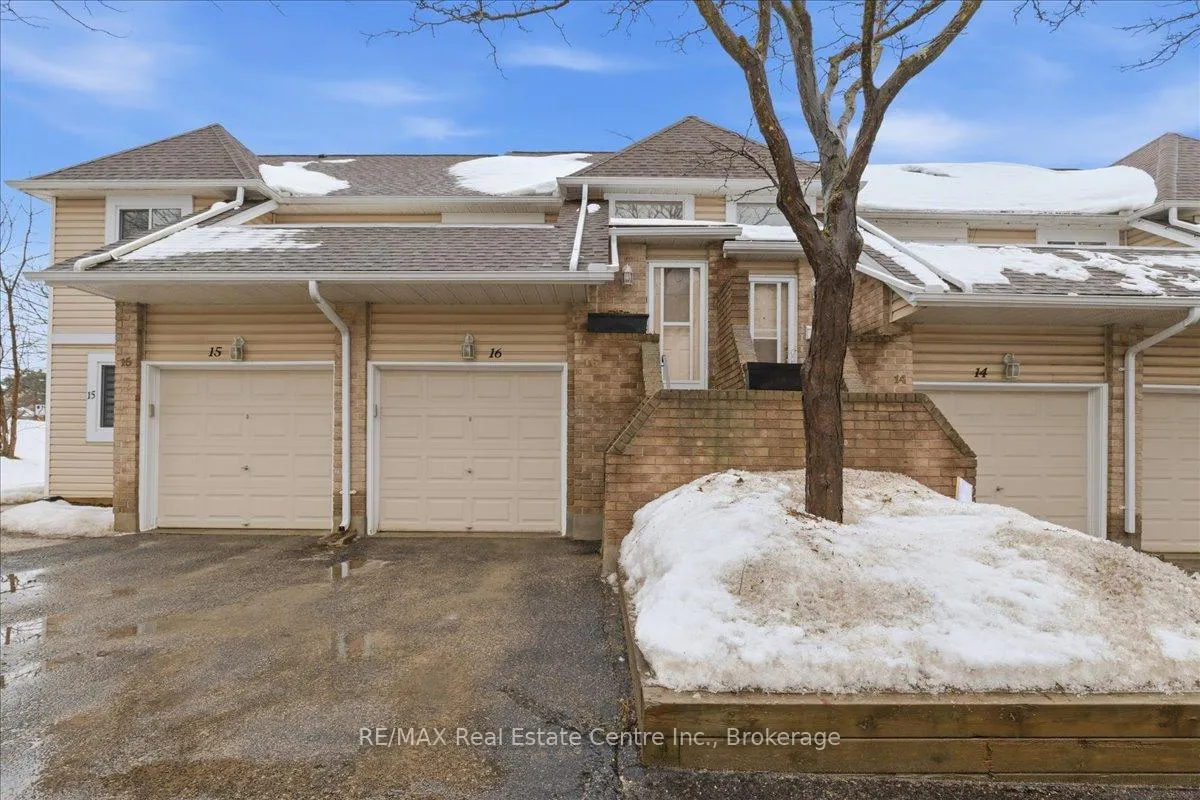 Photo 1 of 205 Highland Crescent, Kitchener — HOMEH