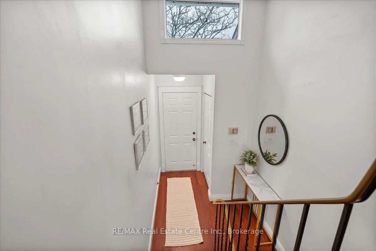 Photo 10 of 205 Highland Crescent, Kitchener — HOMEH