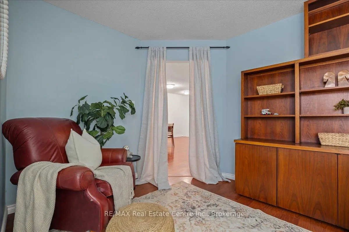 Photo 18 of 205 Highland Crescent, Kitchener — HOMEH