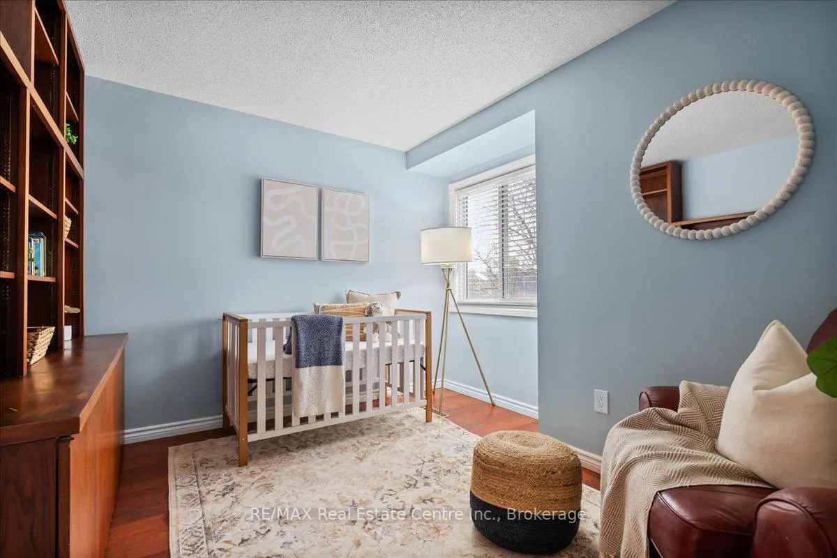 Photo 19 of 205 Highland Crescent, Kitchener — HOMEH