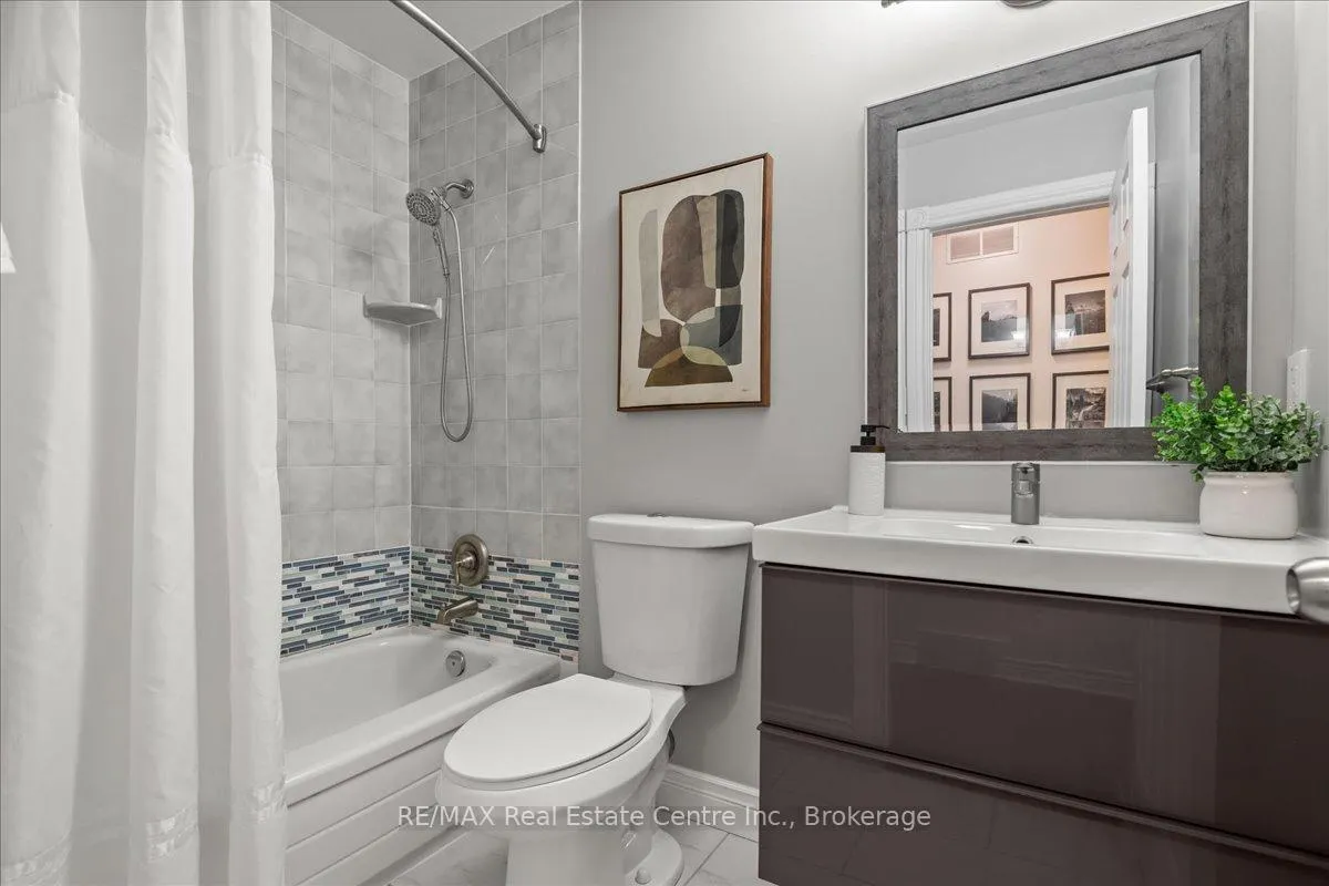 Photo 20 of 205 Highland Crescent, Kitchener — HOMEH