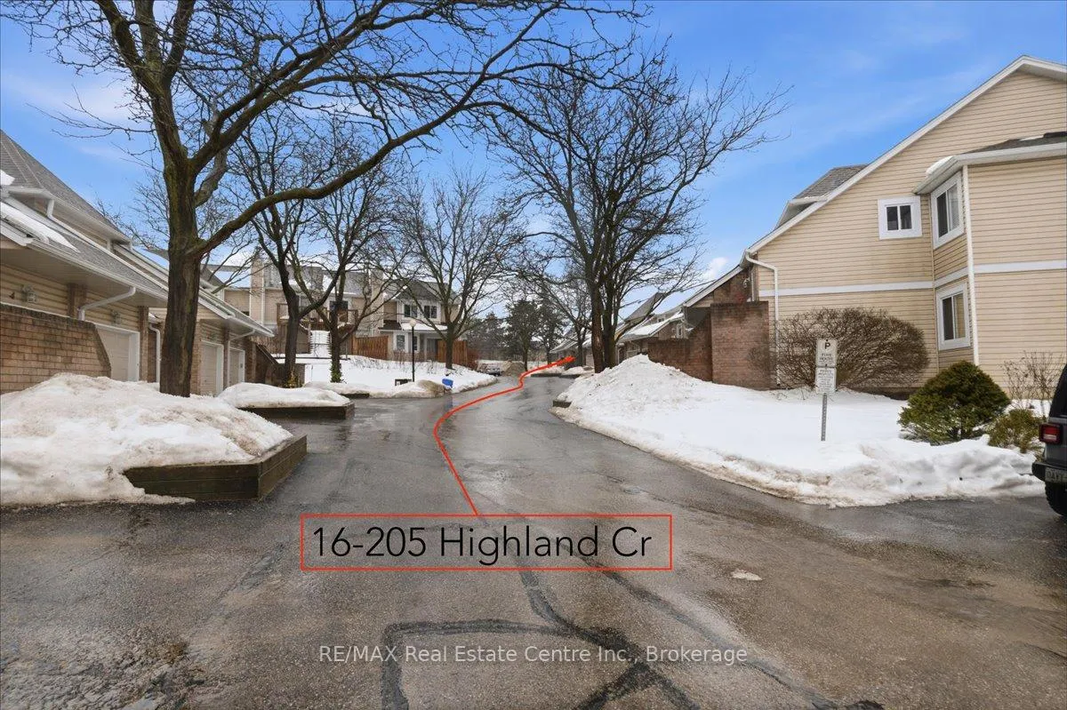 Photo 39 of 205 Highland Crescent, Kitchener — HOMEH