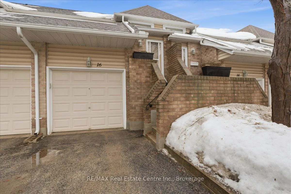 Photo 40 of 205 Highland Crescent, Kitchener — HOMEH