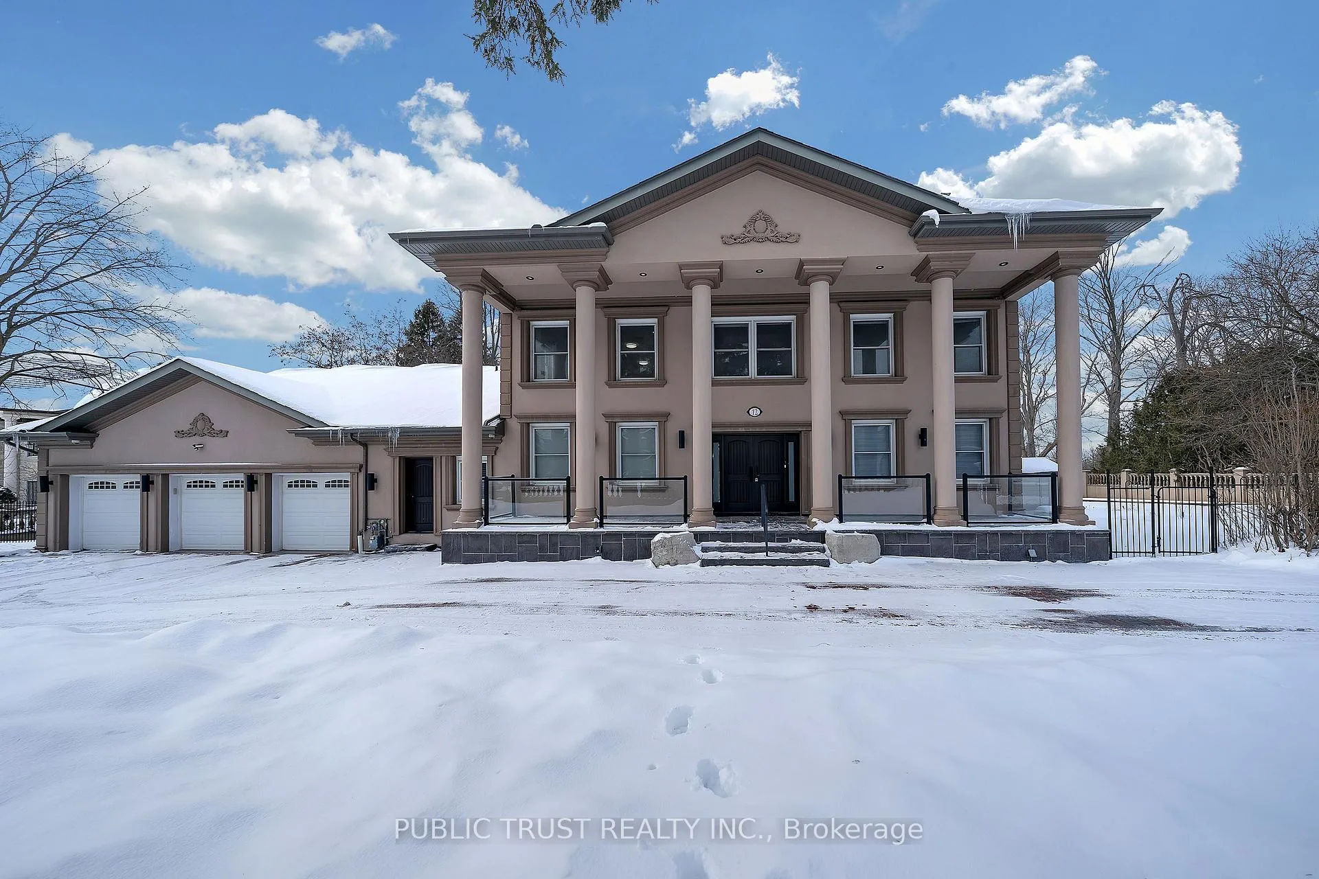 Photo 1 of 12 Ridgevale Drive, Markham, Box Grove — HOMEH